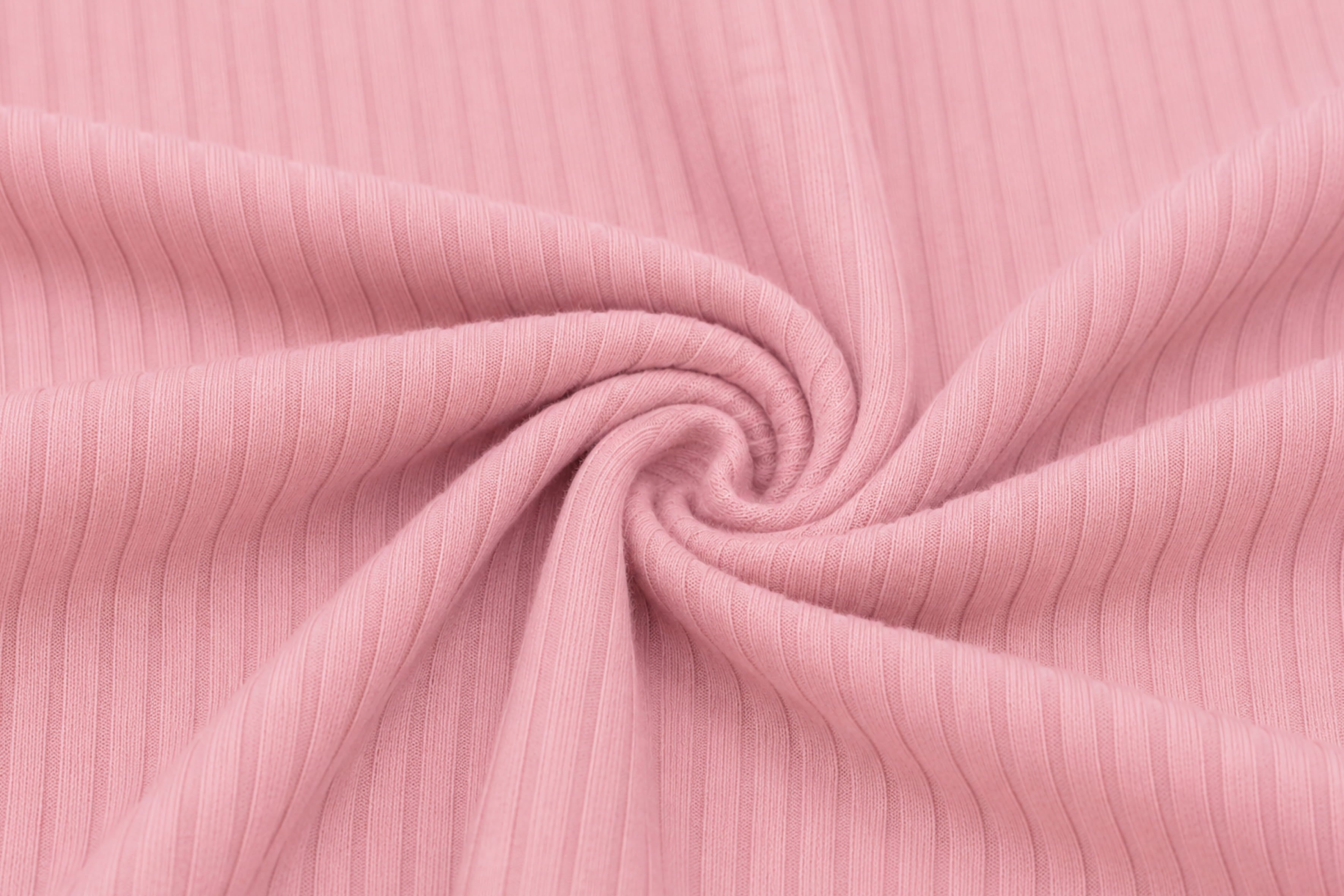 Knitting Techniques: The Craftsmanship That Gives Garments Character, Comfort, and Structure