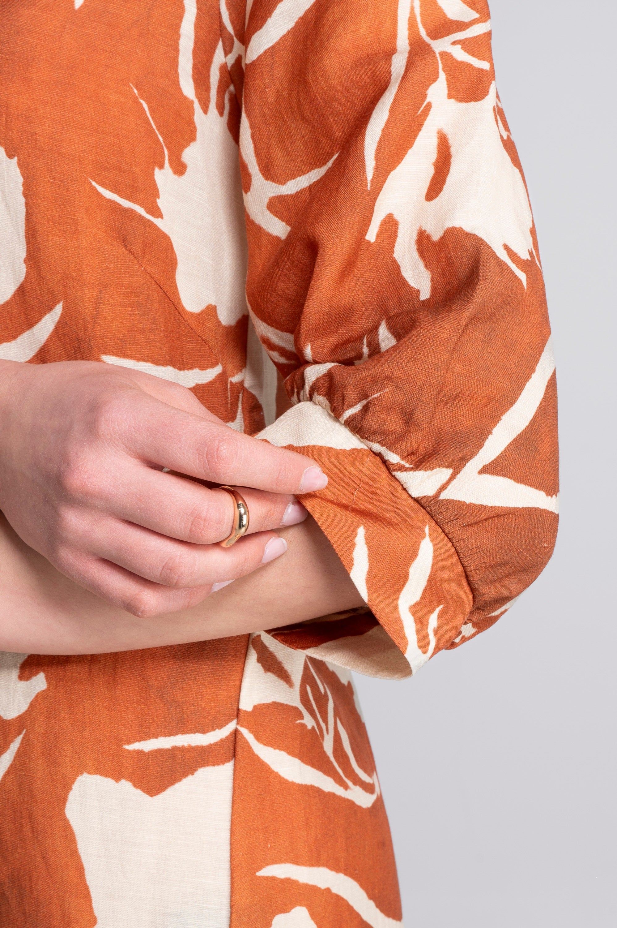 Kaftan-style printed linen-viscose dress A7555VL