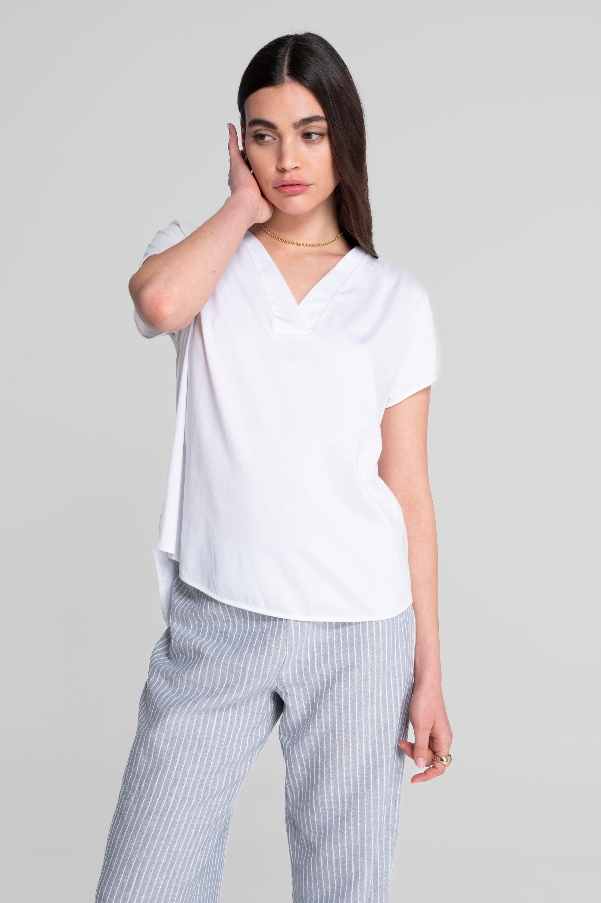 V neck flared T-shirt in jersey cotton 407