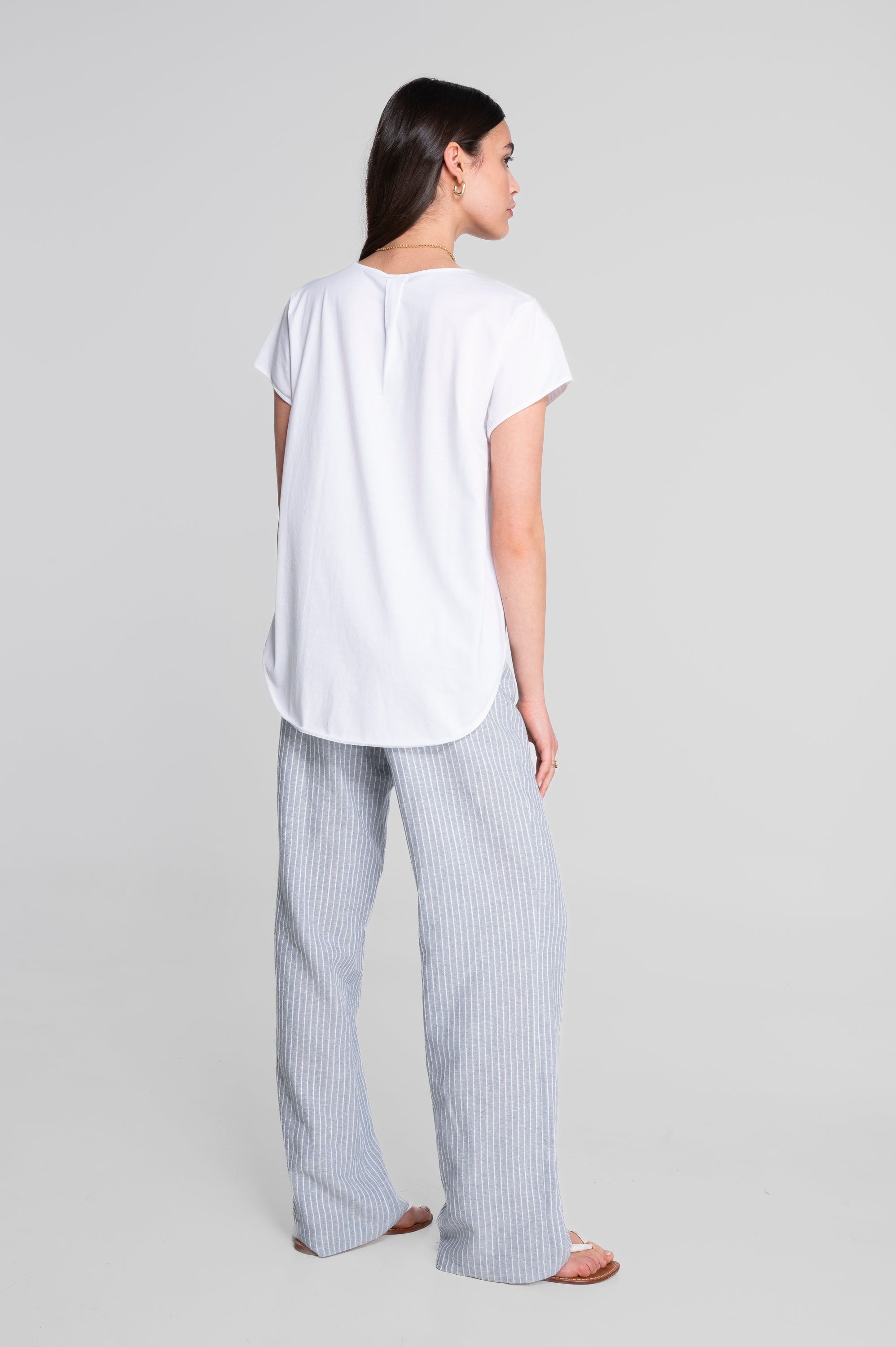 V neck flared T-shirt in jersey cotton 407