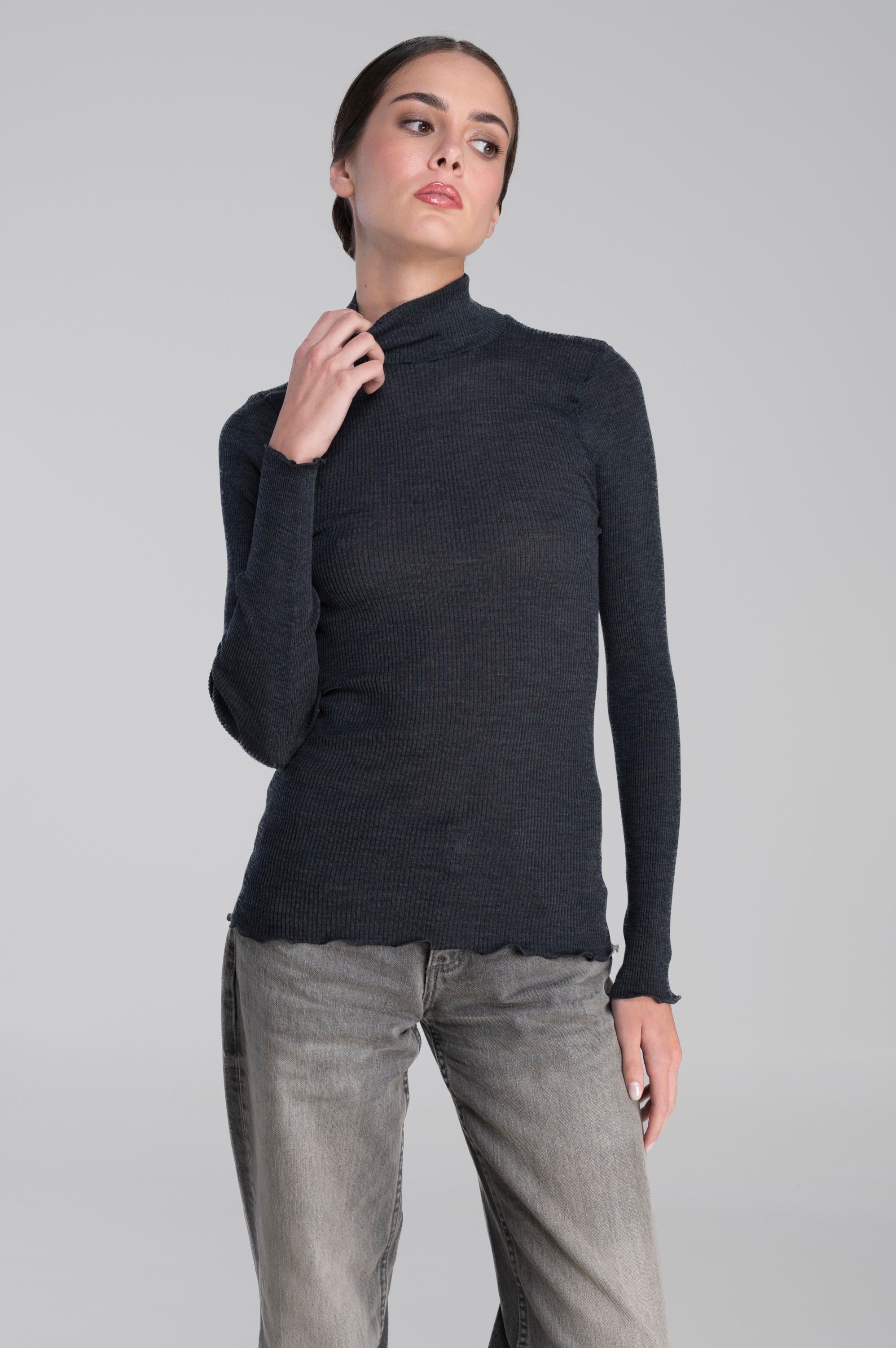 Wool and silk long sleeves mock neck shirt 3429