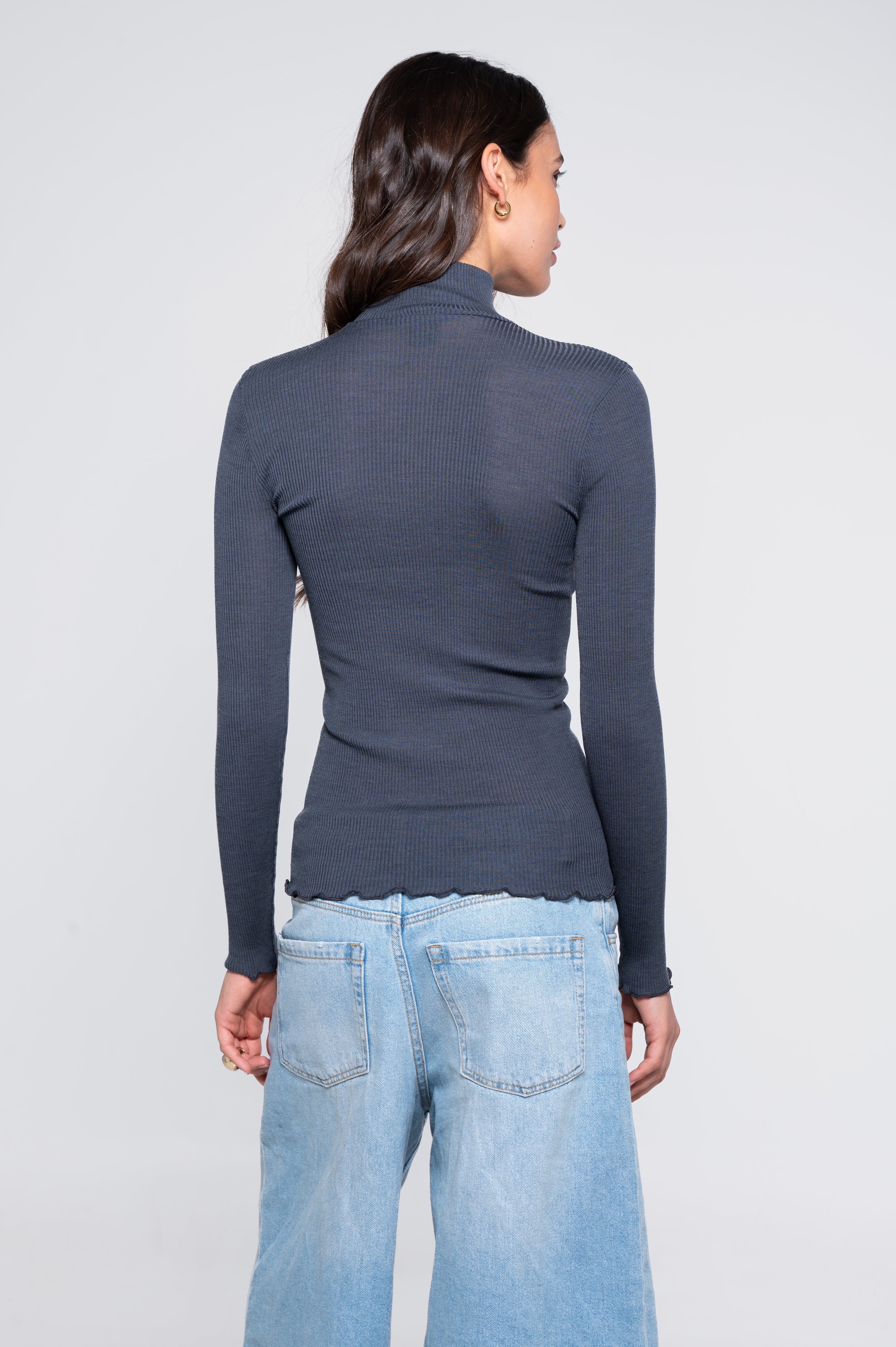 Wool and silk long sleeves mock neck shirt 3429