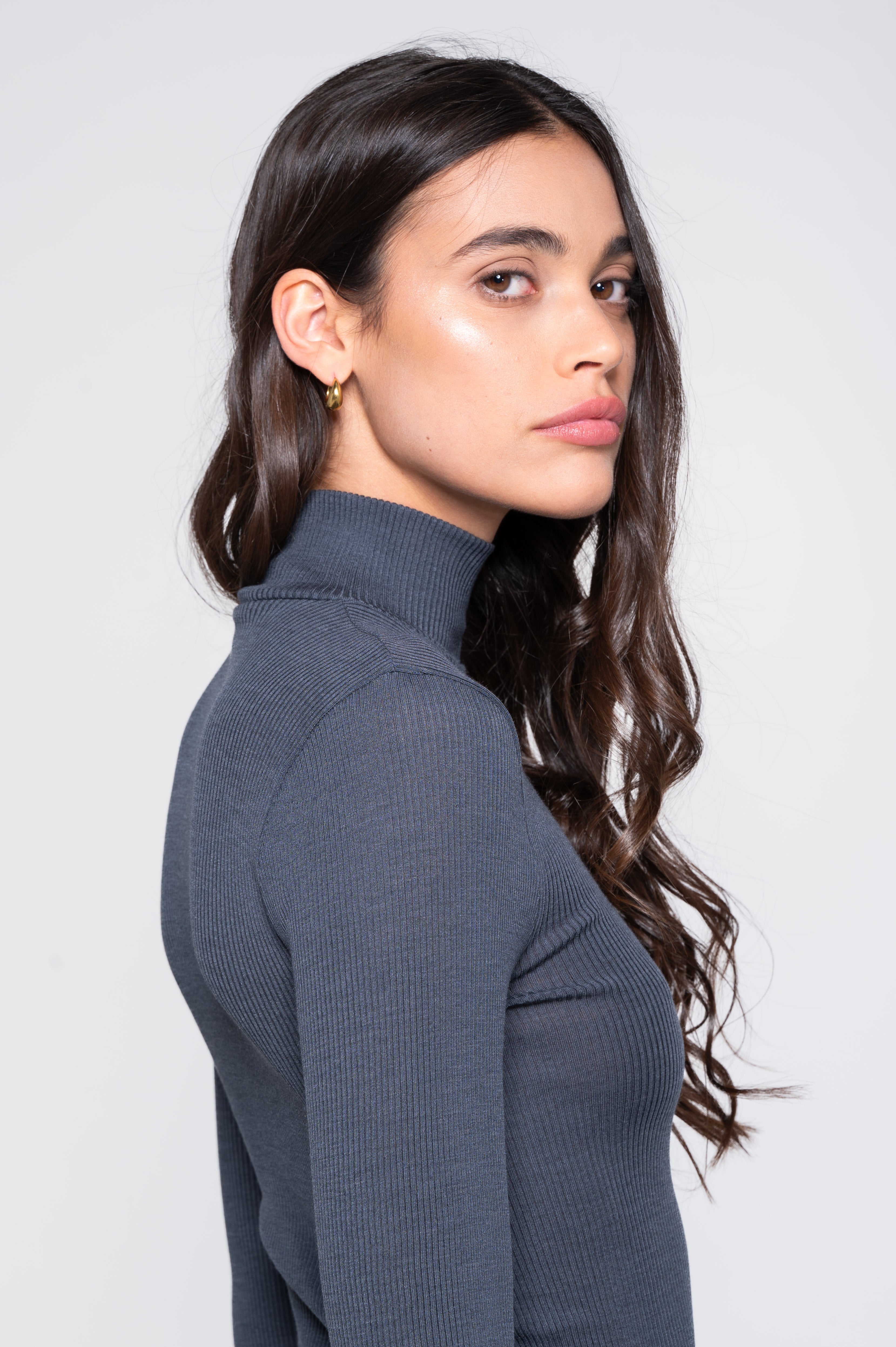 Wool and silk long sleeves mock neck shirt 3429