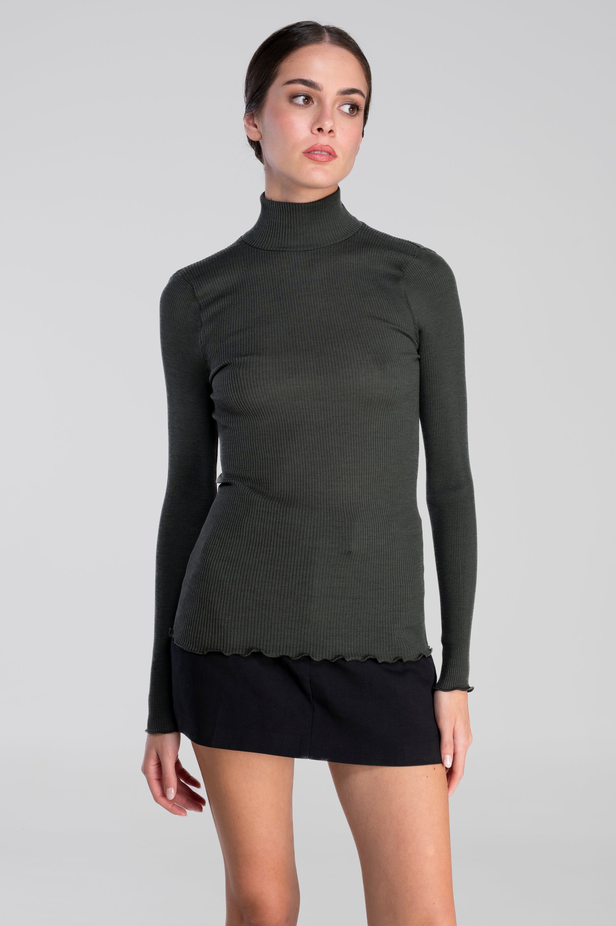 Wool and silk long sleeves mock neck shirt 3429