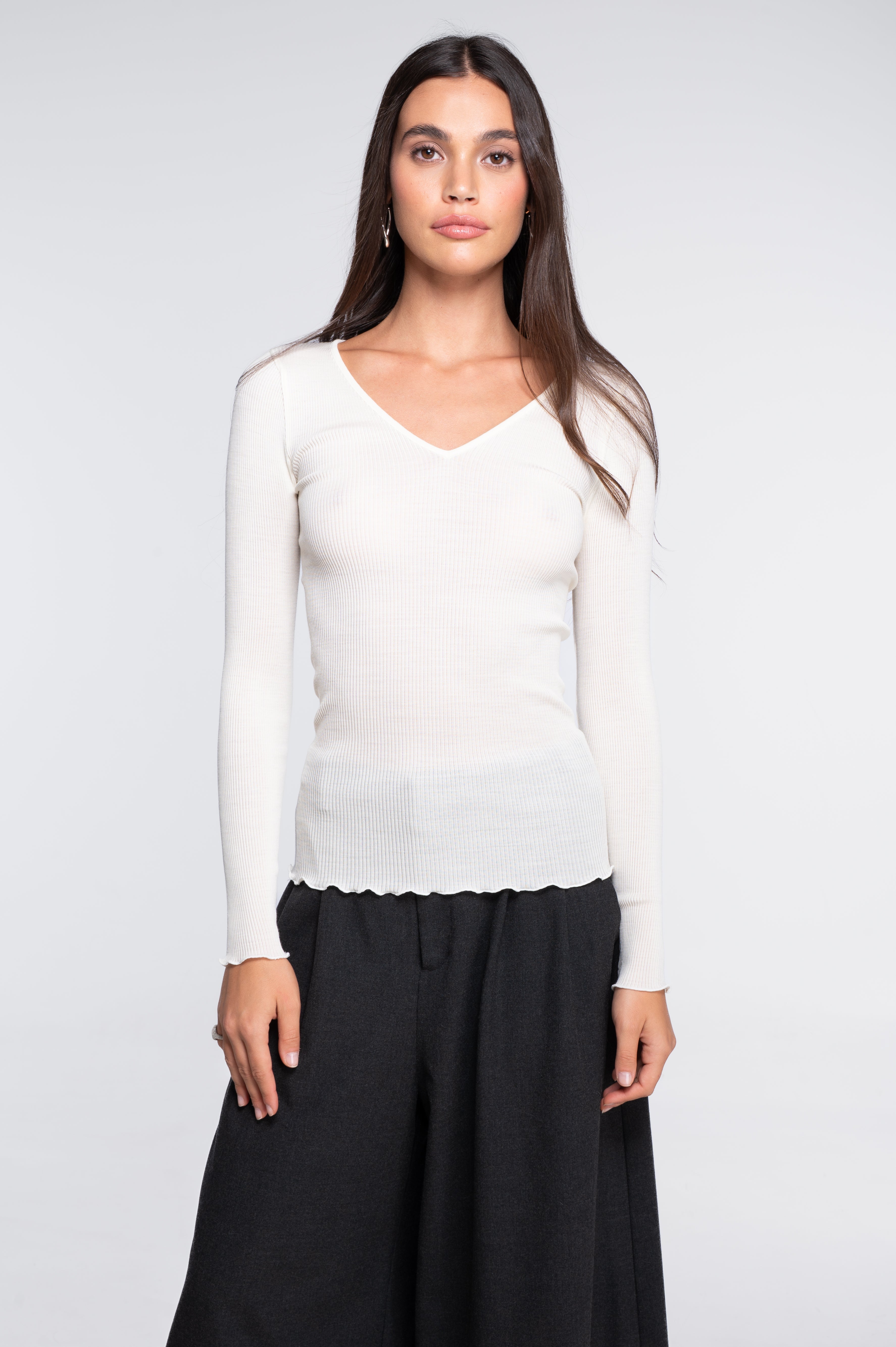 Wool and silk long sleeves V neck shirt 3486