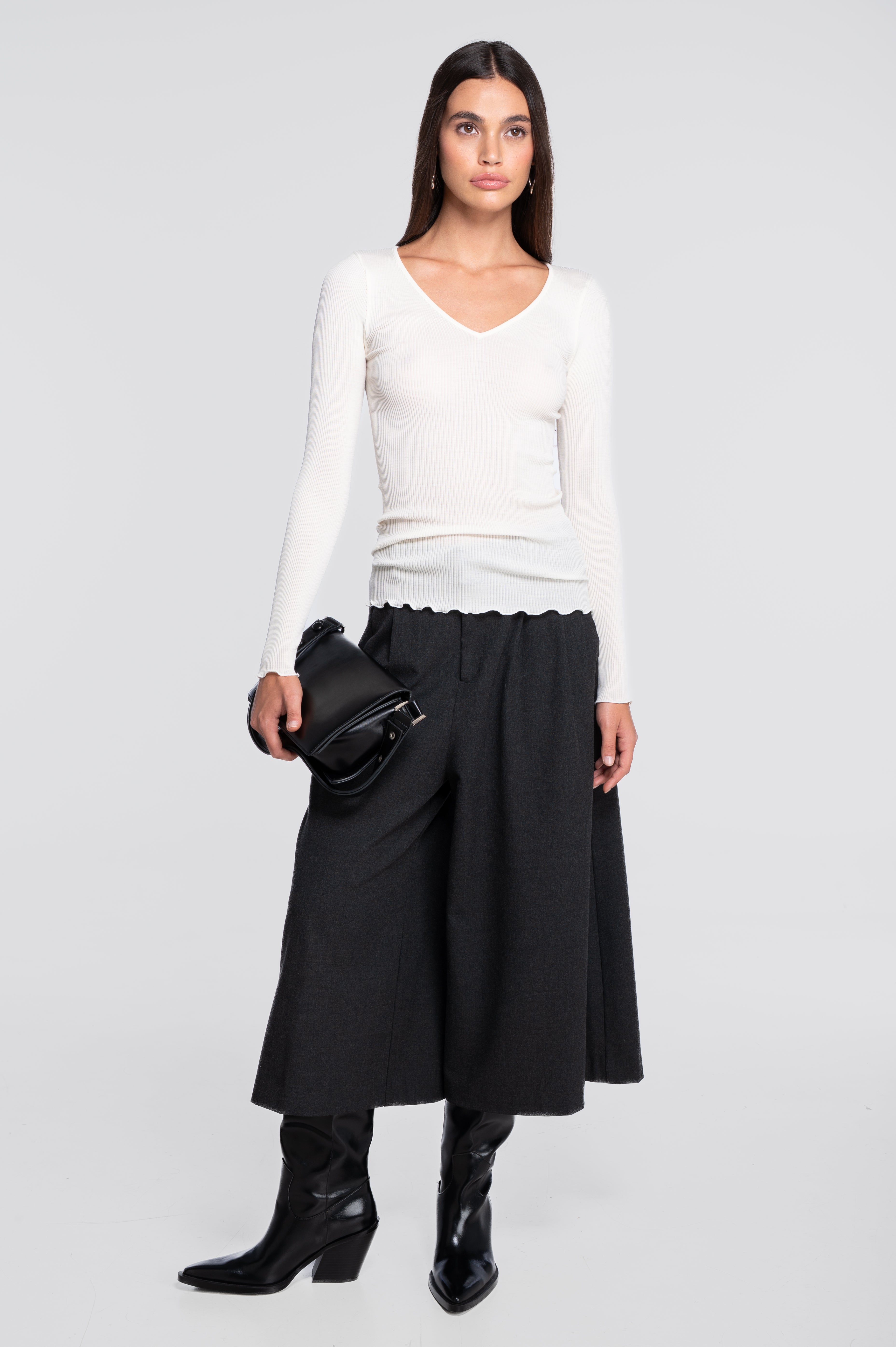 Wool and silk long sleeves V neck shirt 3486