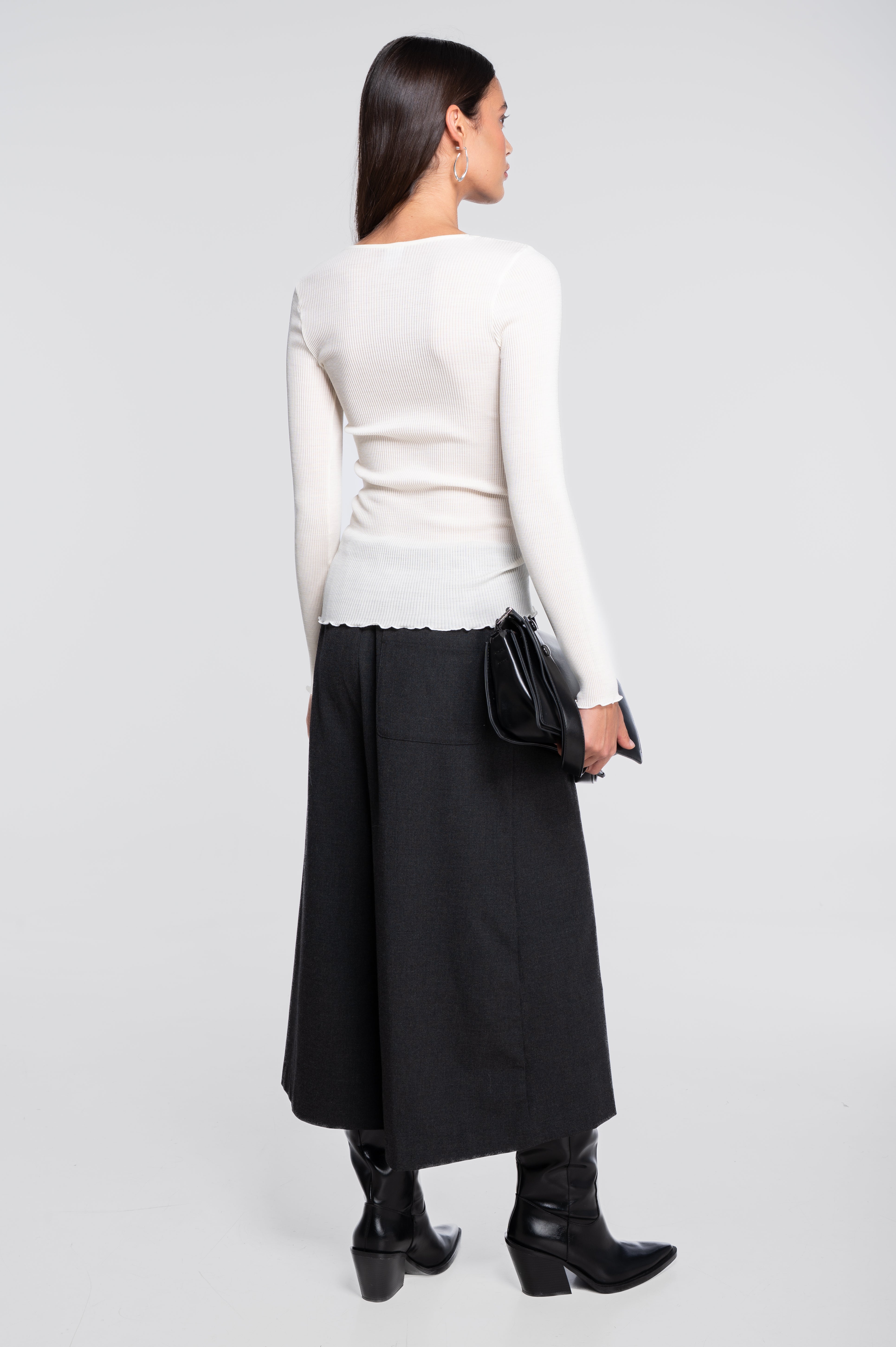 Wool and silk long sleeves V neck shirt 3486