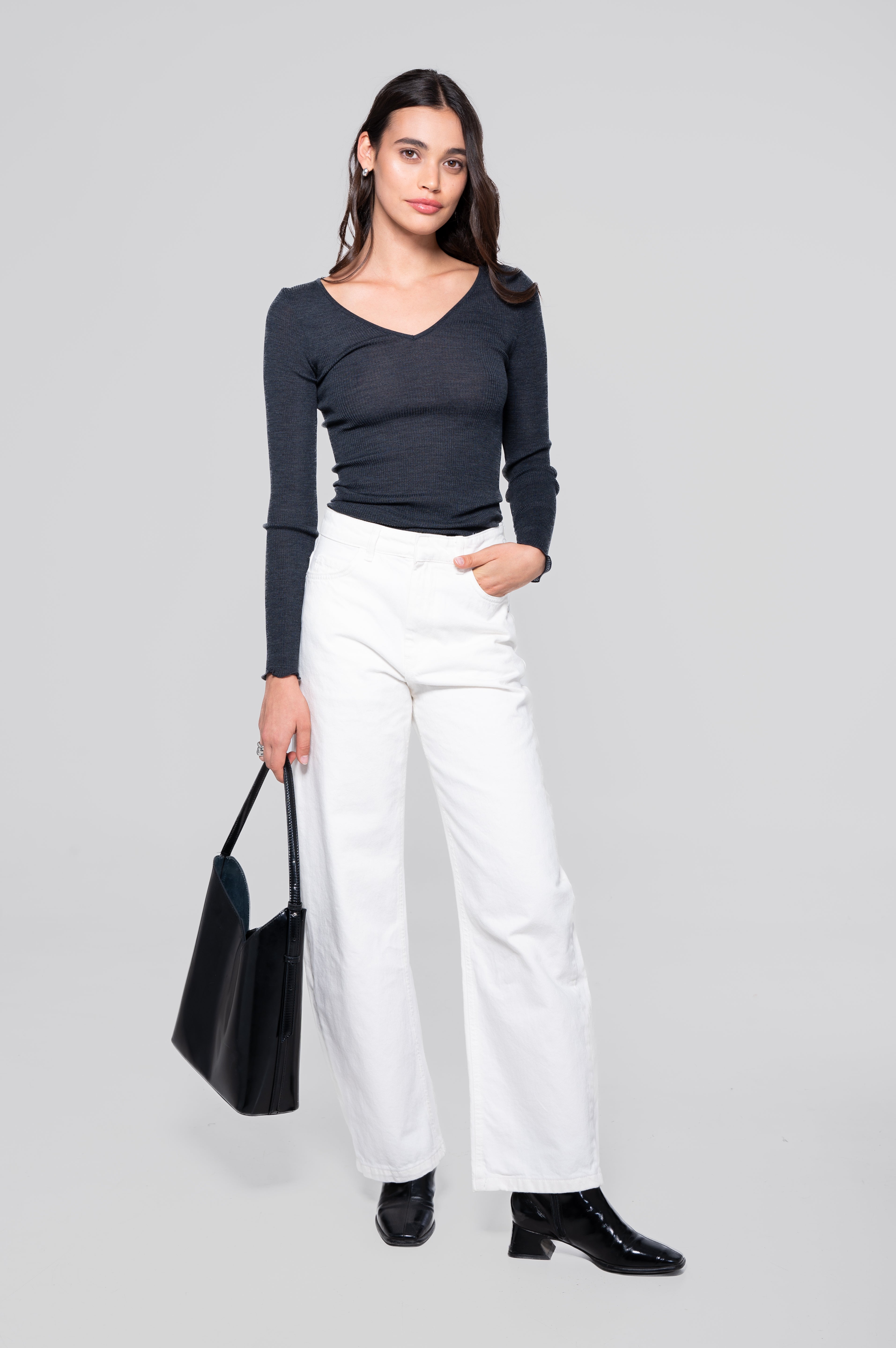 Wool and silk long sleeves V neck shirt 3486