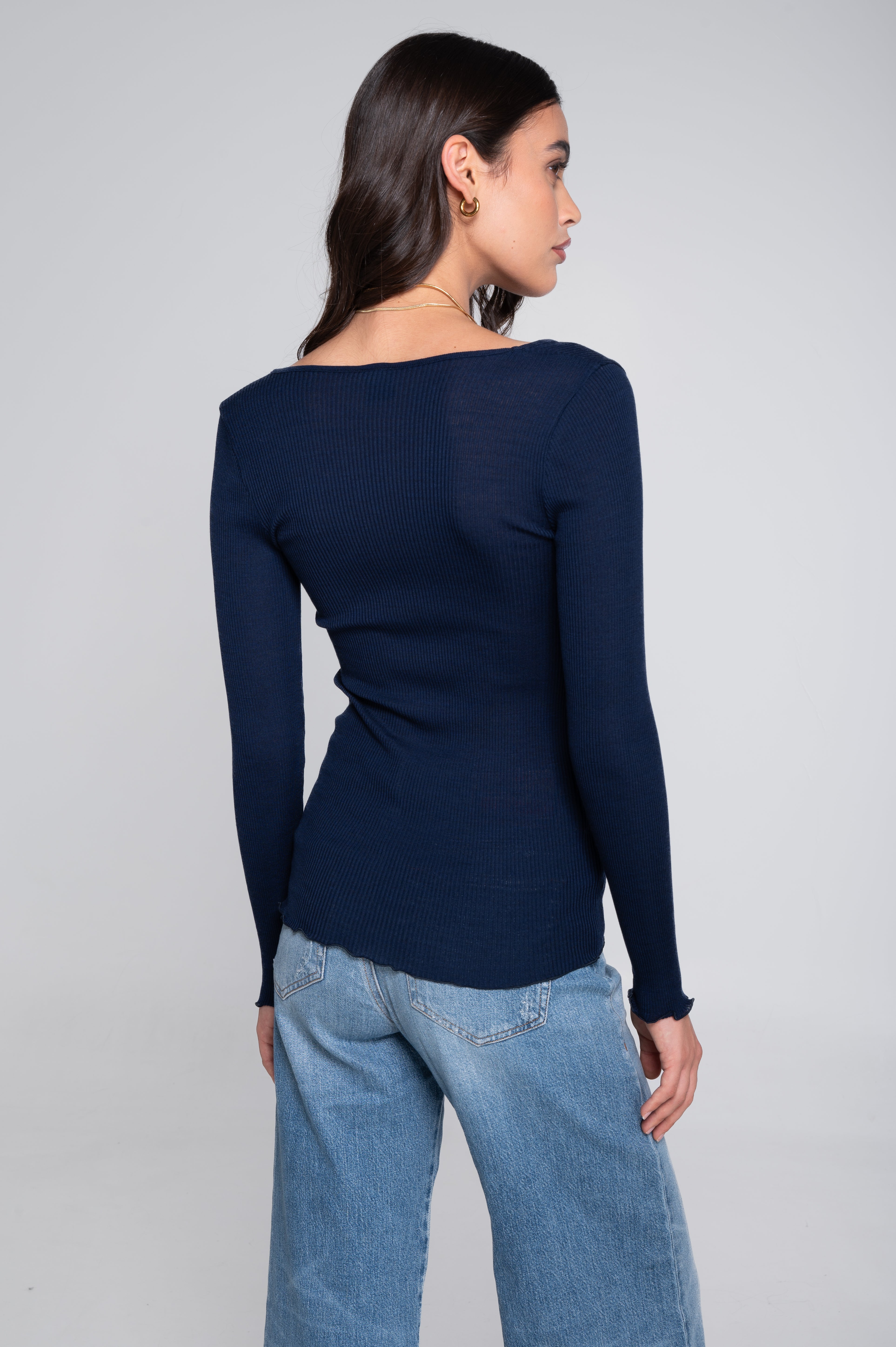 Wool and silk long sleeves V neck shirt 3486