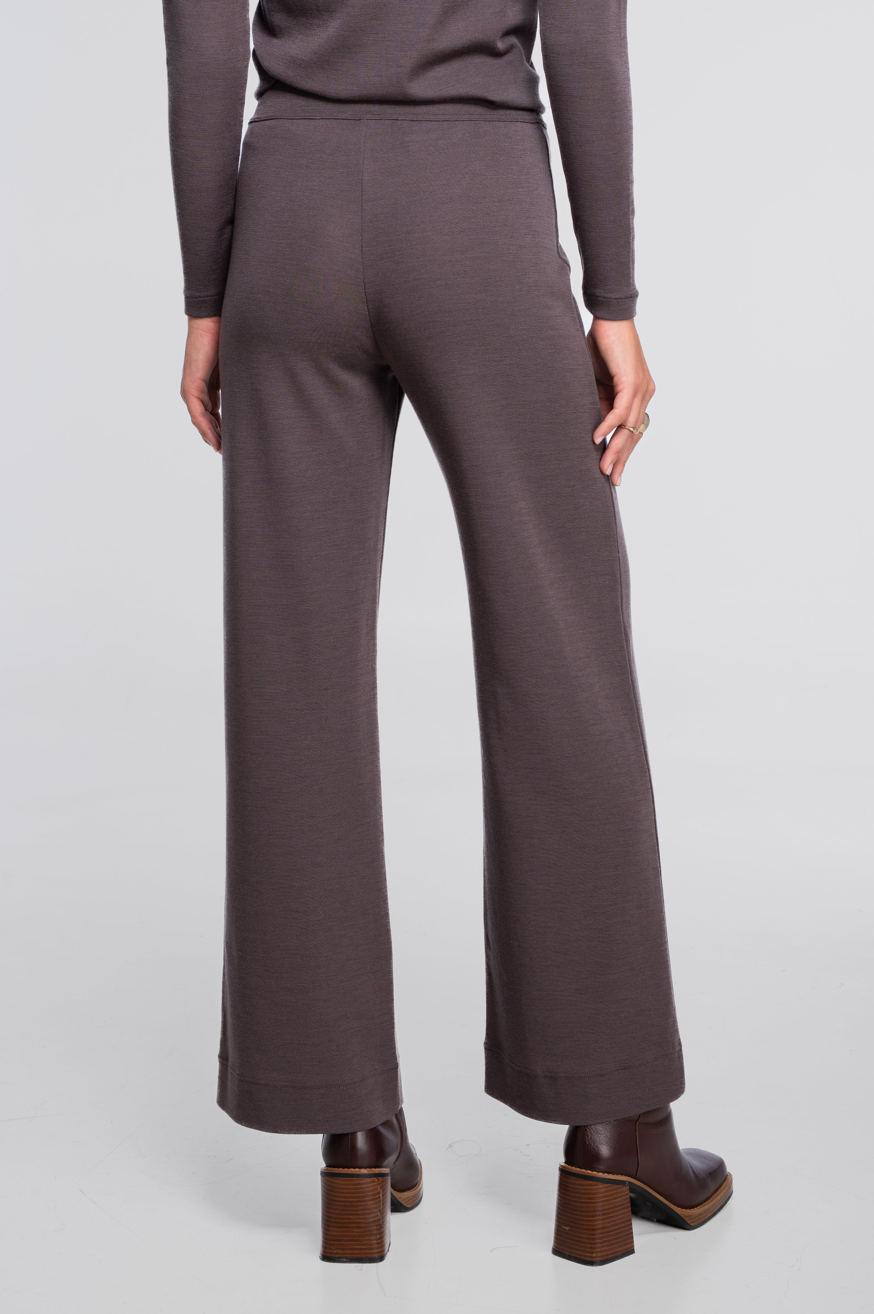 Wide-leg wool and silk trousers 5681