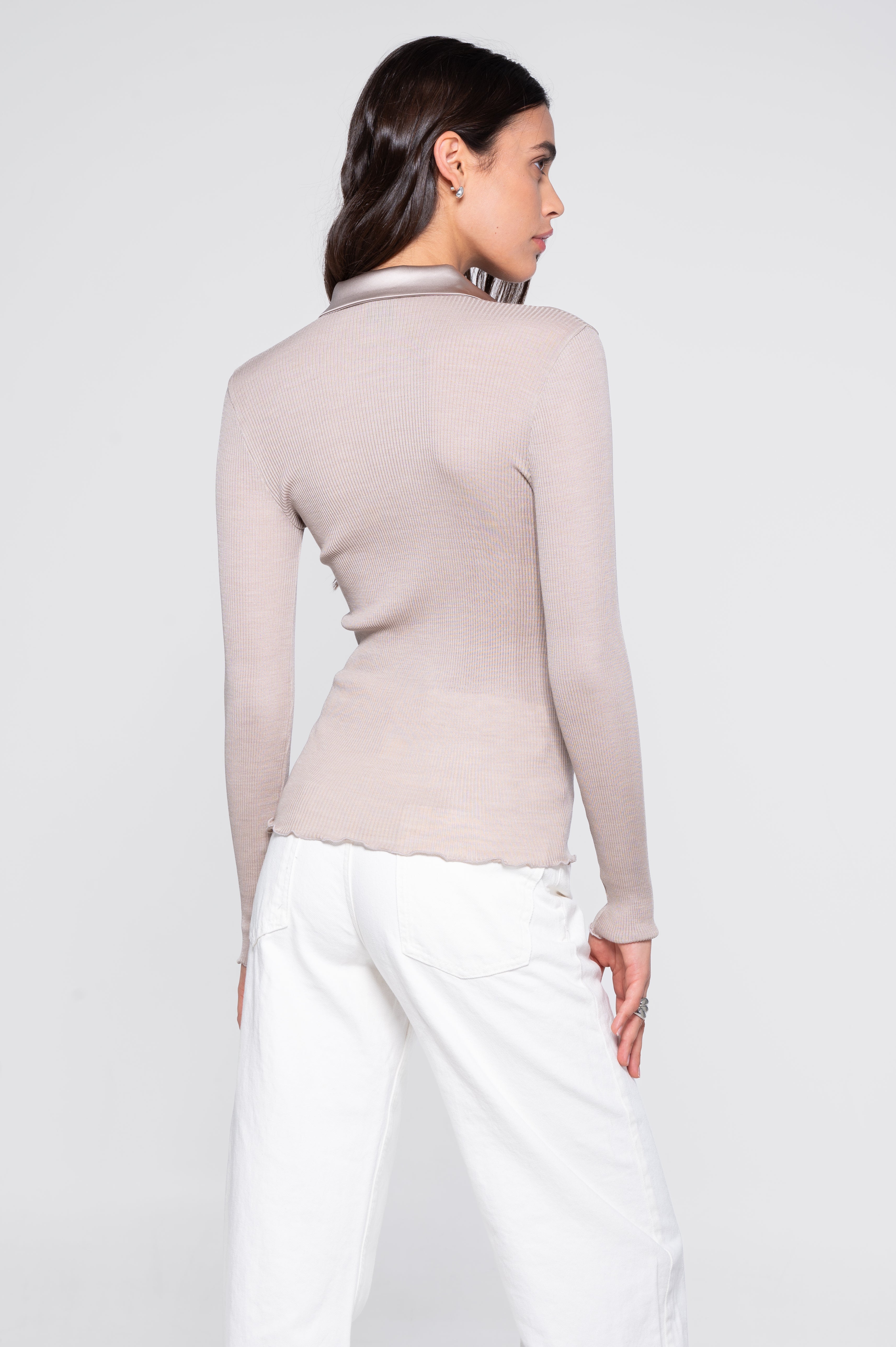 Wool and silk long sleeves shirt with satin opening 6350