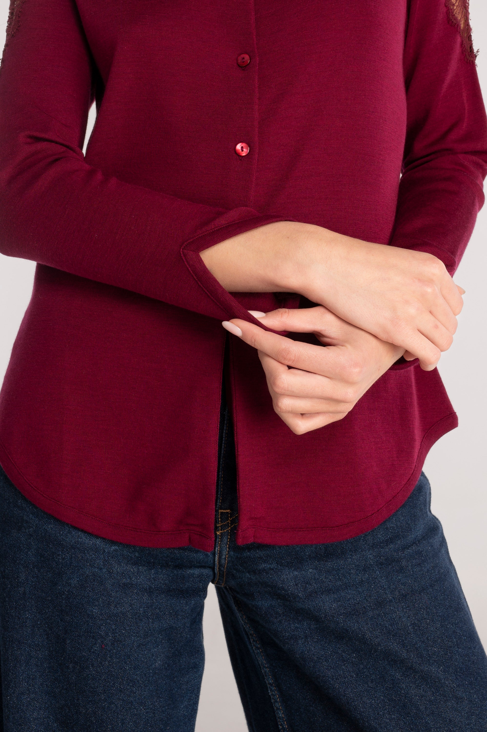 Wool and silk long sleeves cardigan with chantilly lace 7418