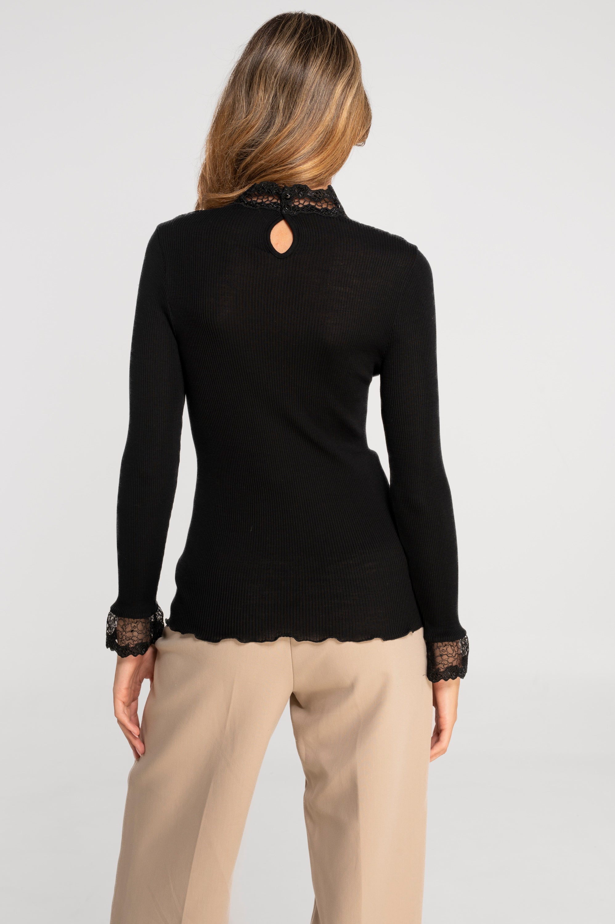 Wool and silk long sleeves mock neck shirt with embroidered tulle lace 7432