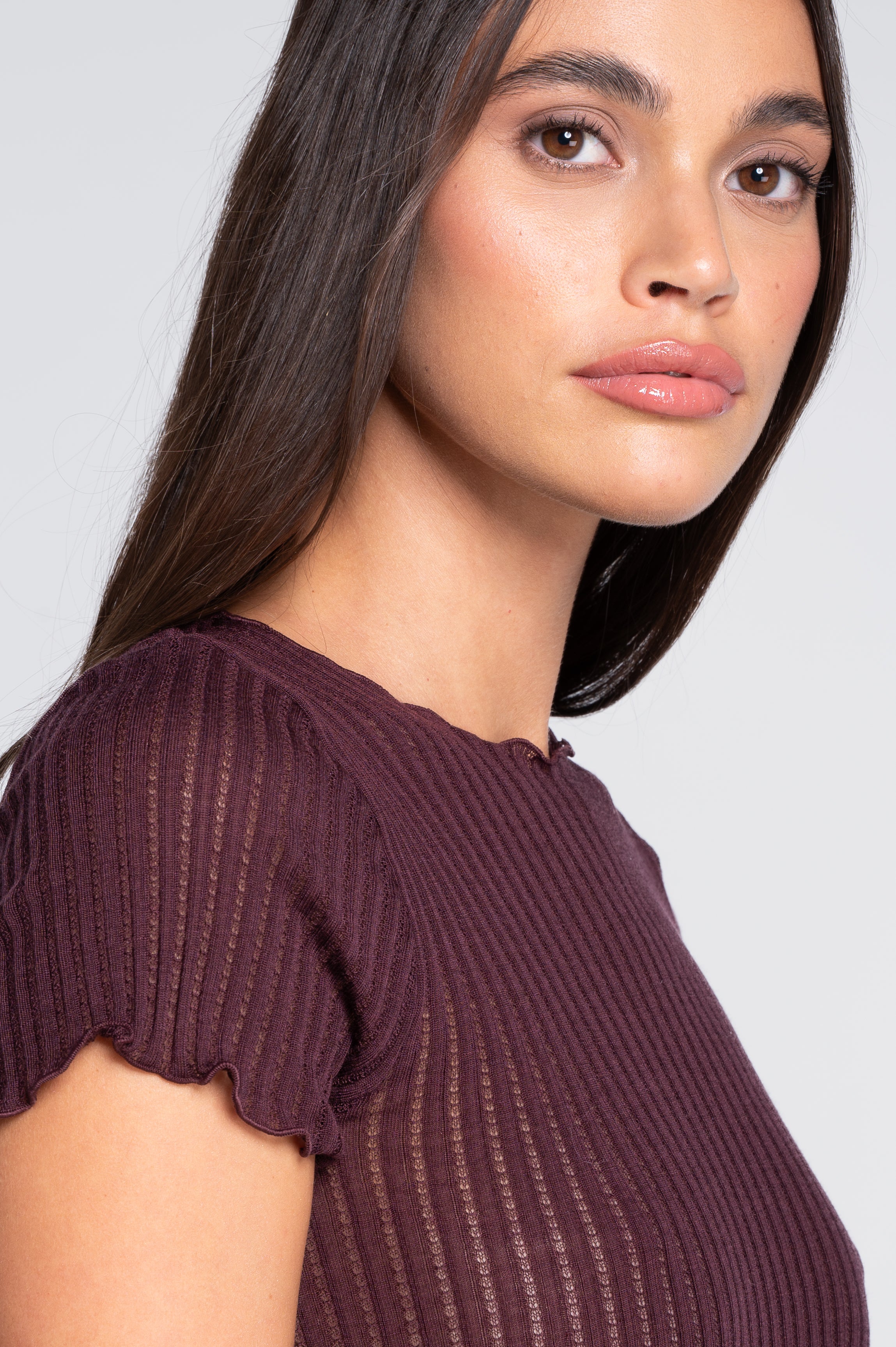 Short sleeves roundneck top in ajouré wool and silk 7493