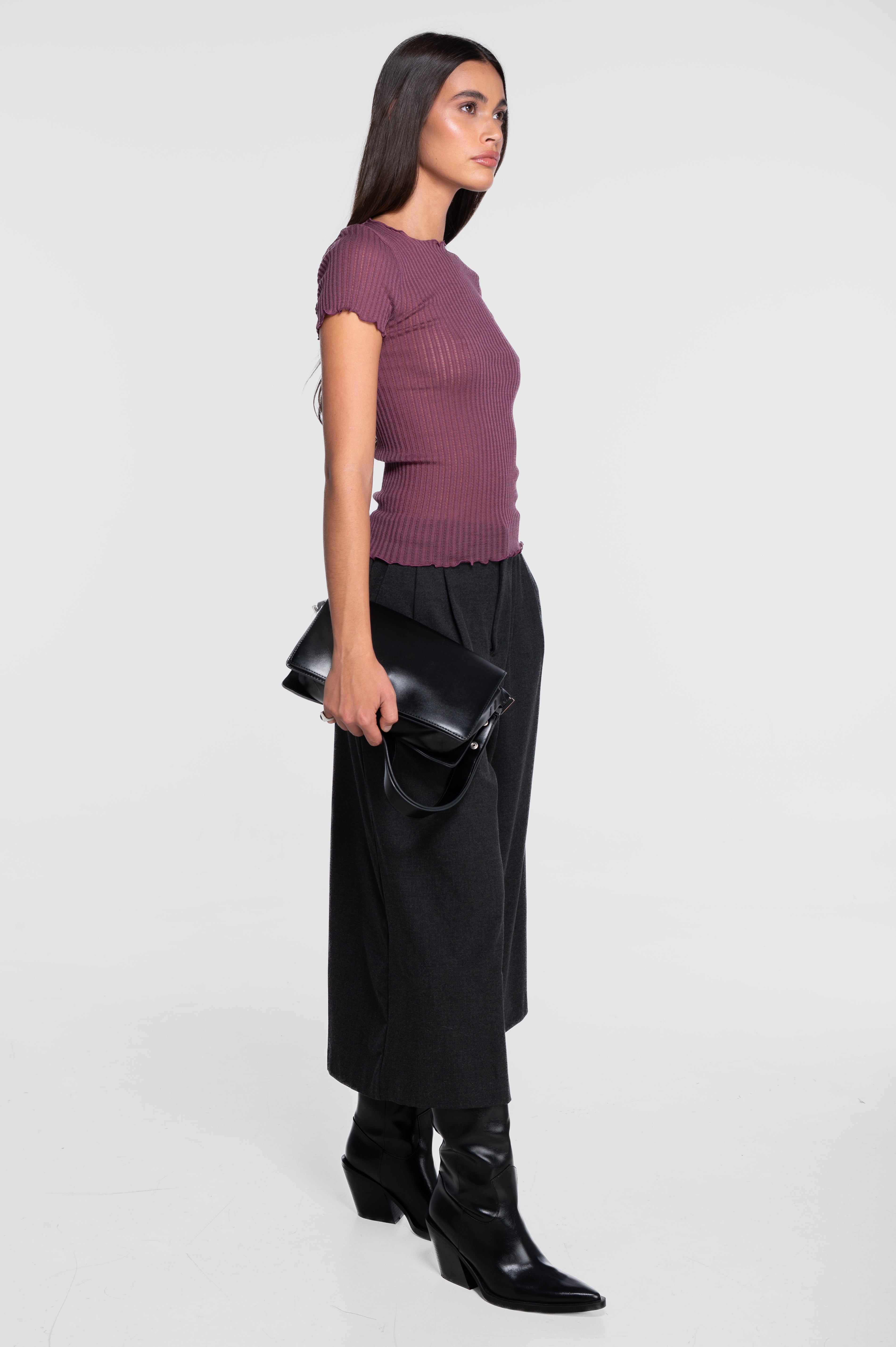 Short sleeves roundneck top in ajouré wool and silk 7493