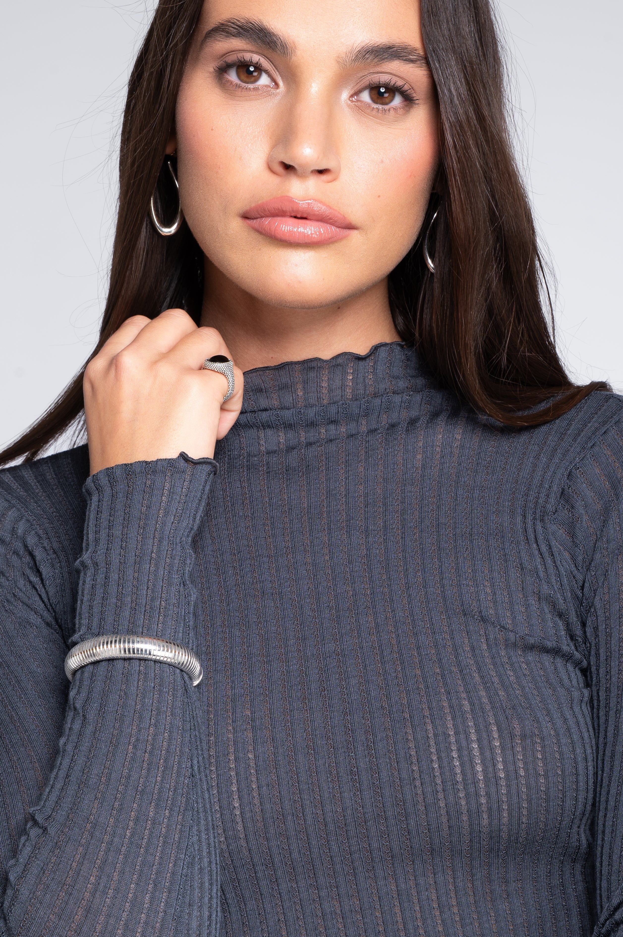 Long sleeves mock neck shirt in ajouré wool and silk 7494