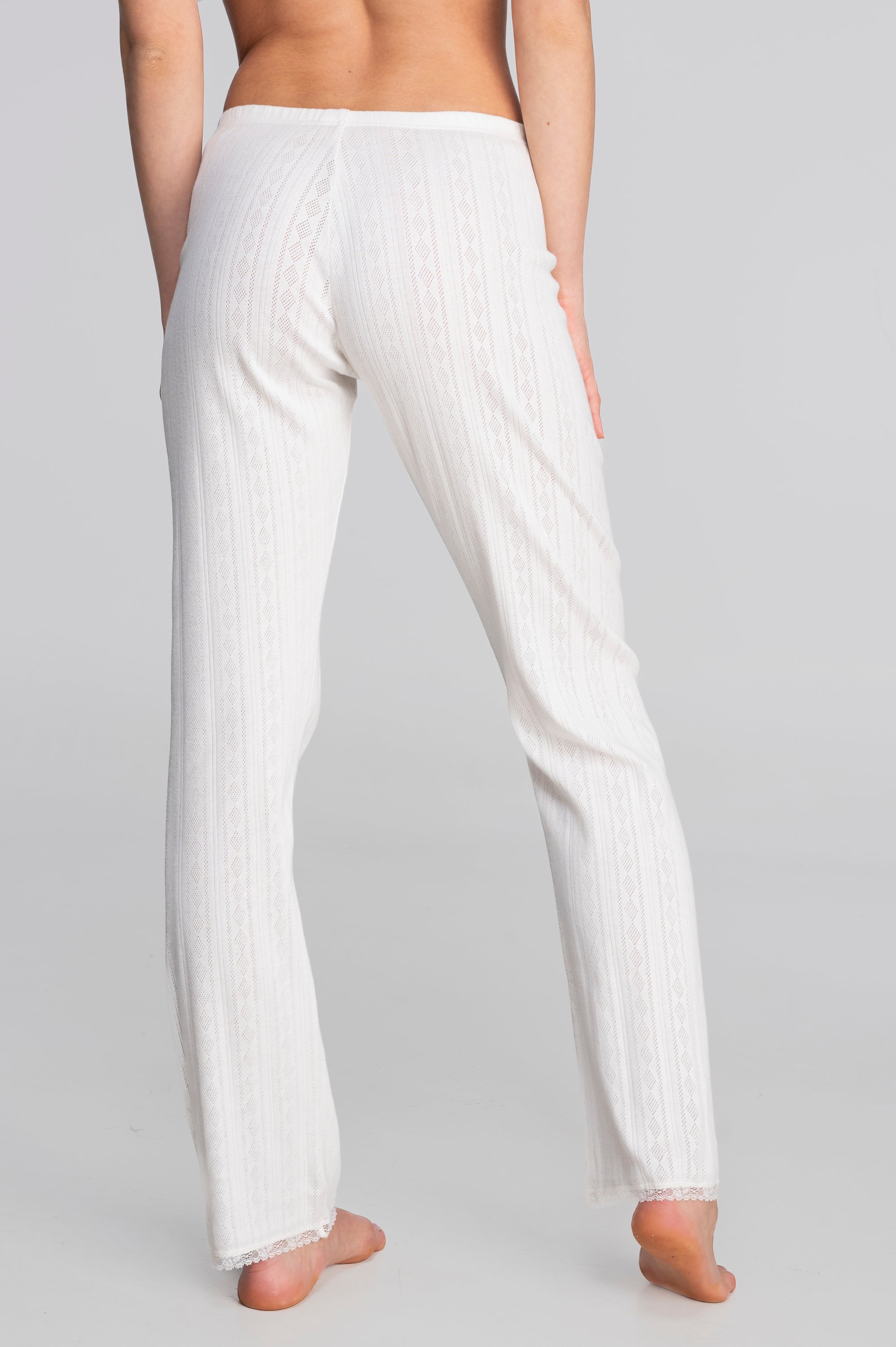 Straight-leg pants in ajourè cotton 7549