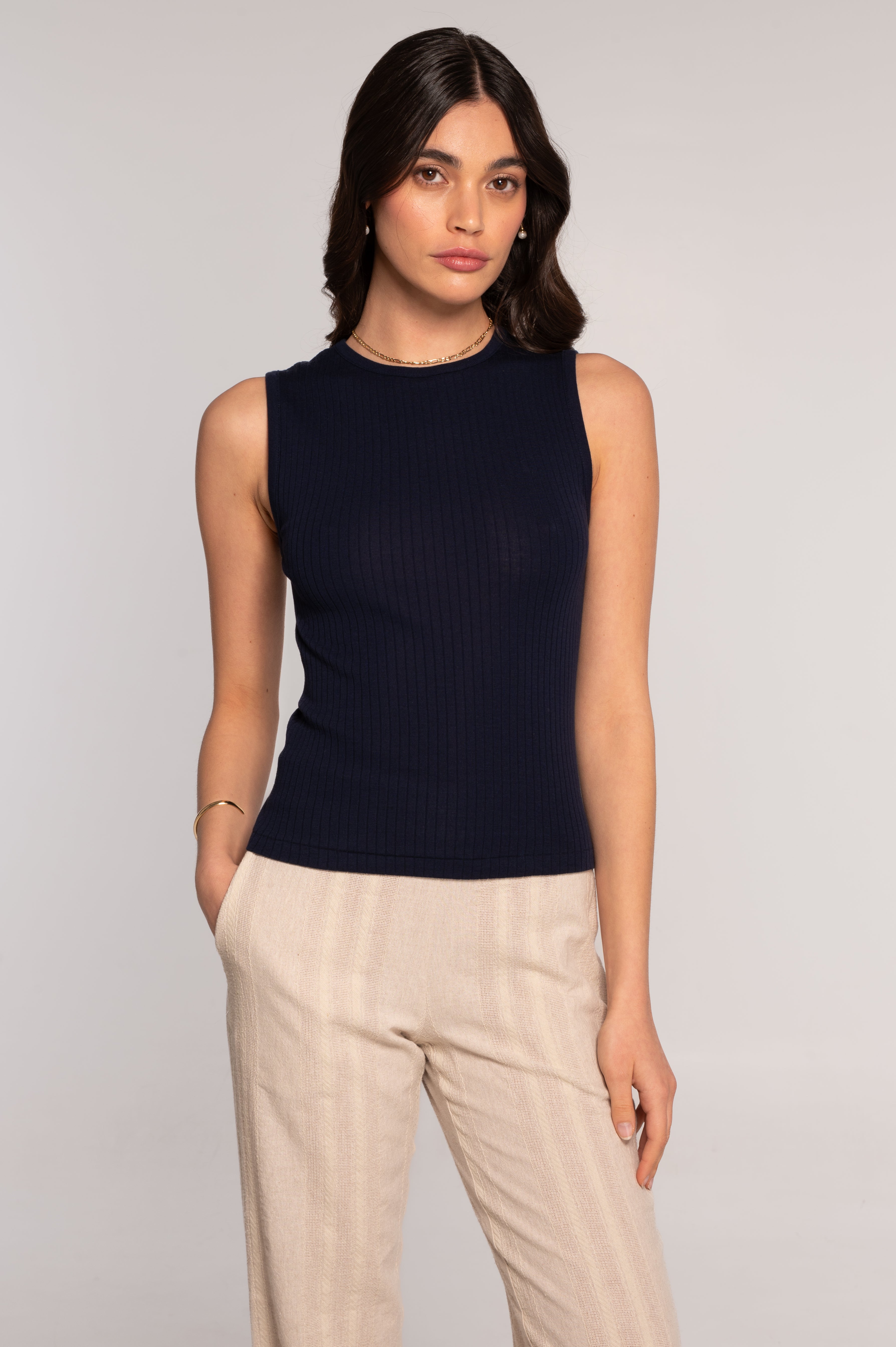 Cotton round neck top 7562