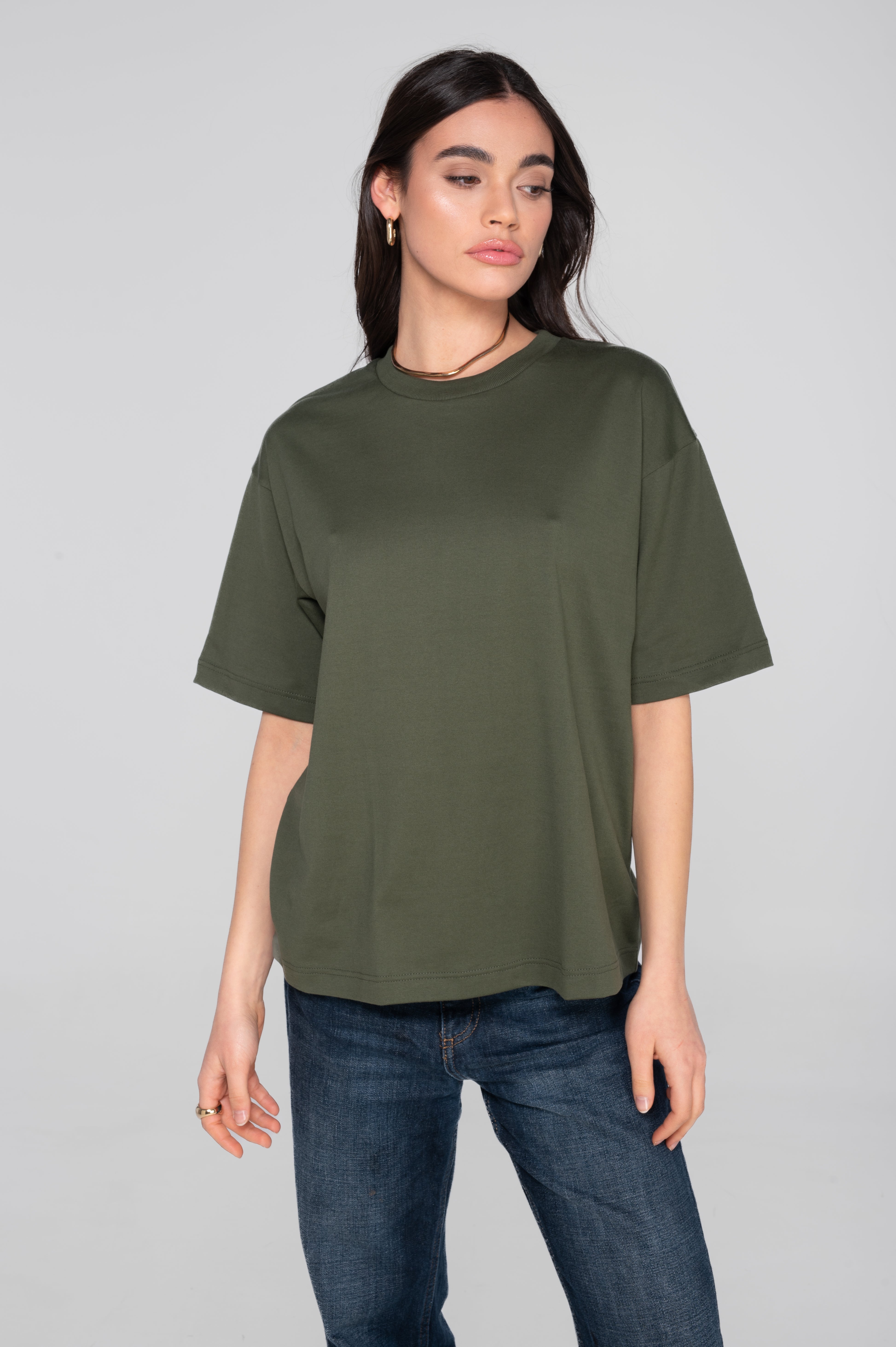 Round neck T-shirt in heavyweight jersey cotton 7571
