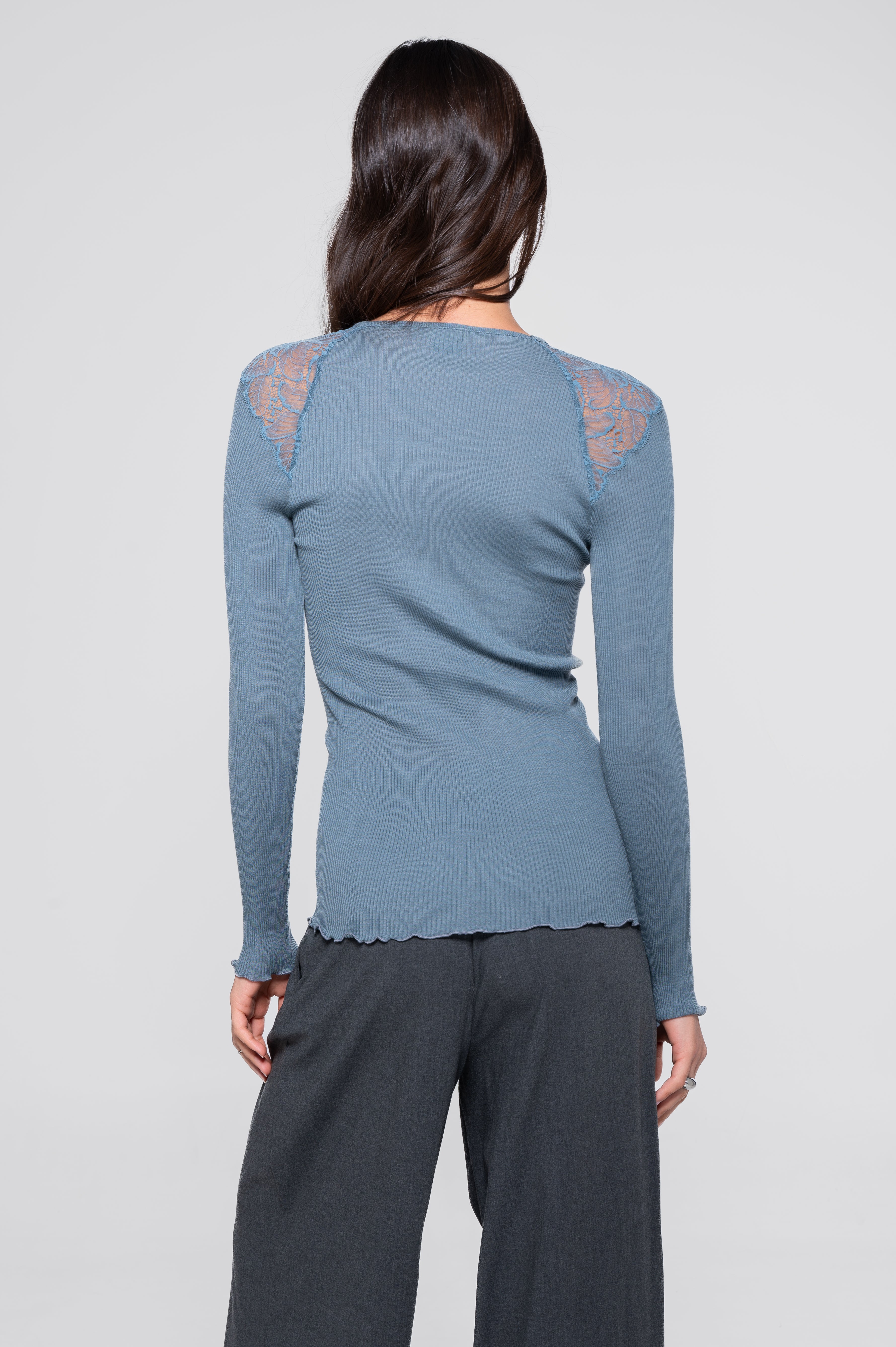 Longsleeves Woman70% Wool , 30% Silk 7612