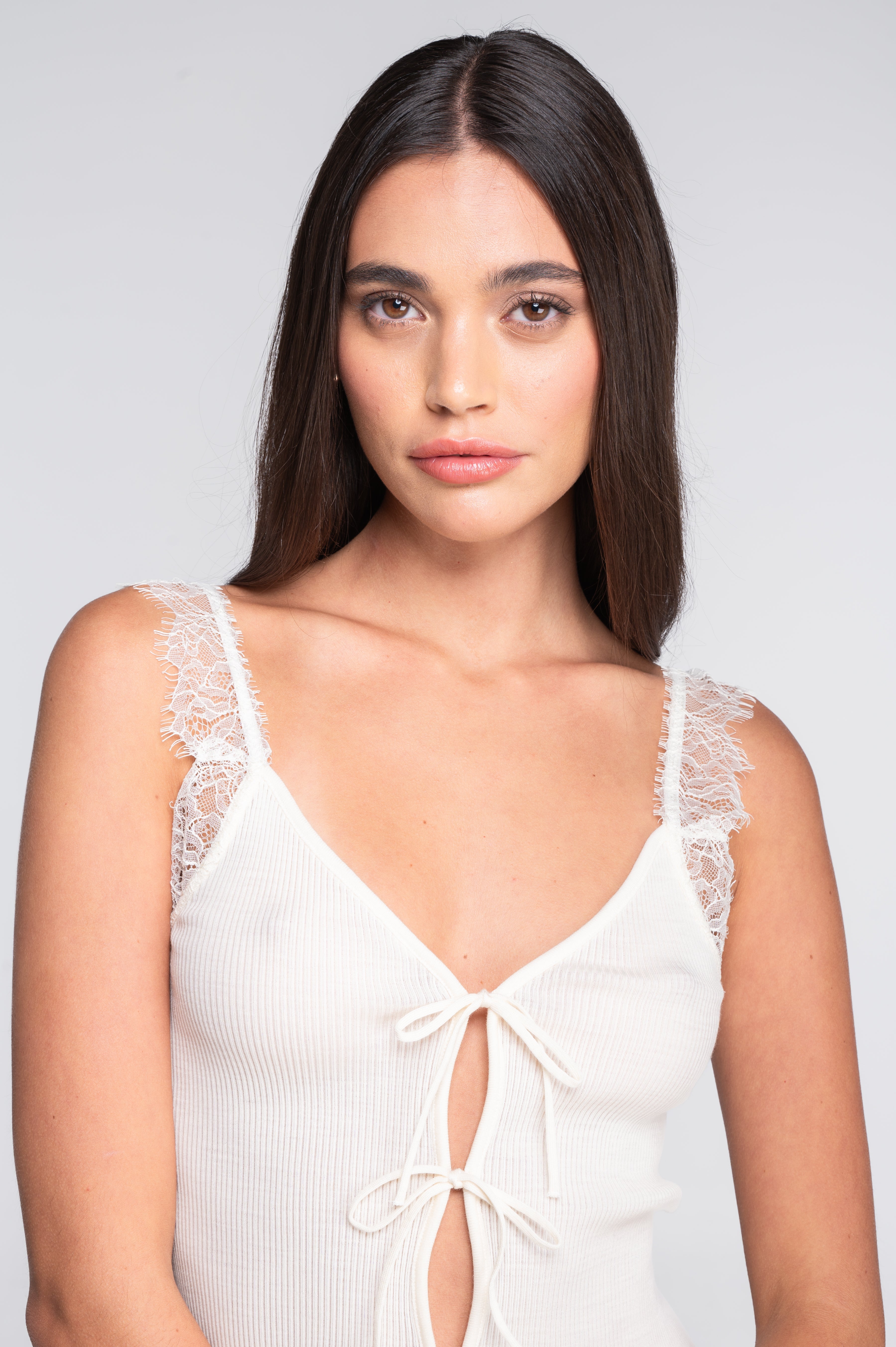 Wool and silk top with Chantilly lace and front tie closure 7640