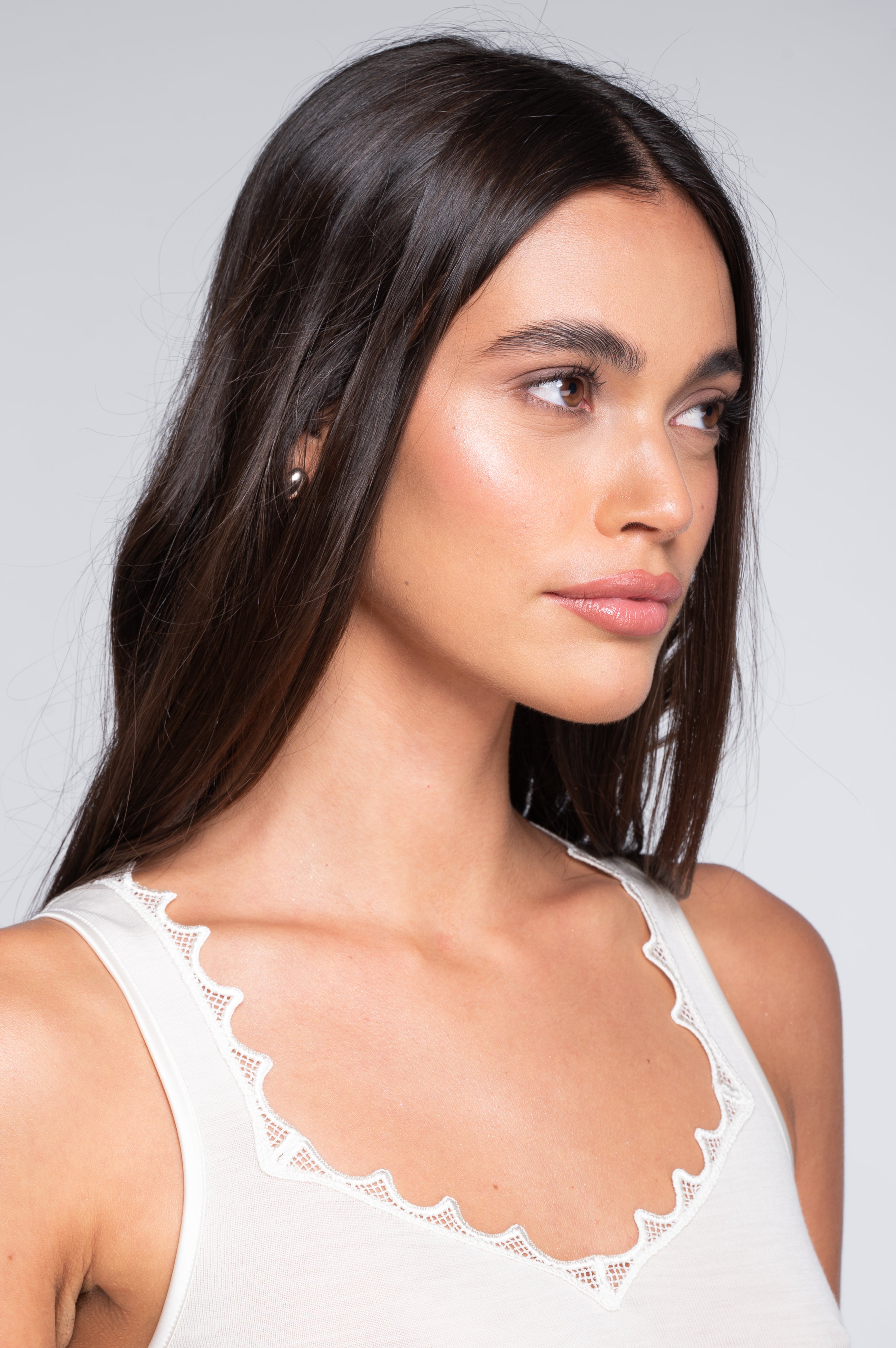 Wool and silk tank top with macramé trim 7651