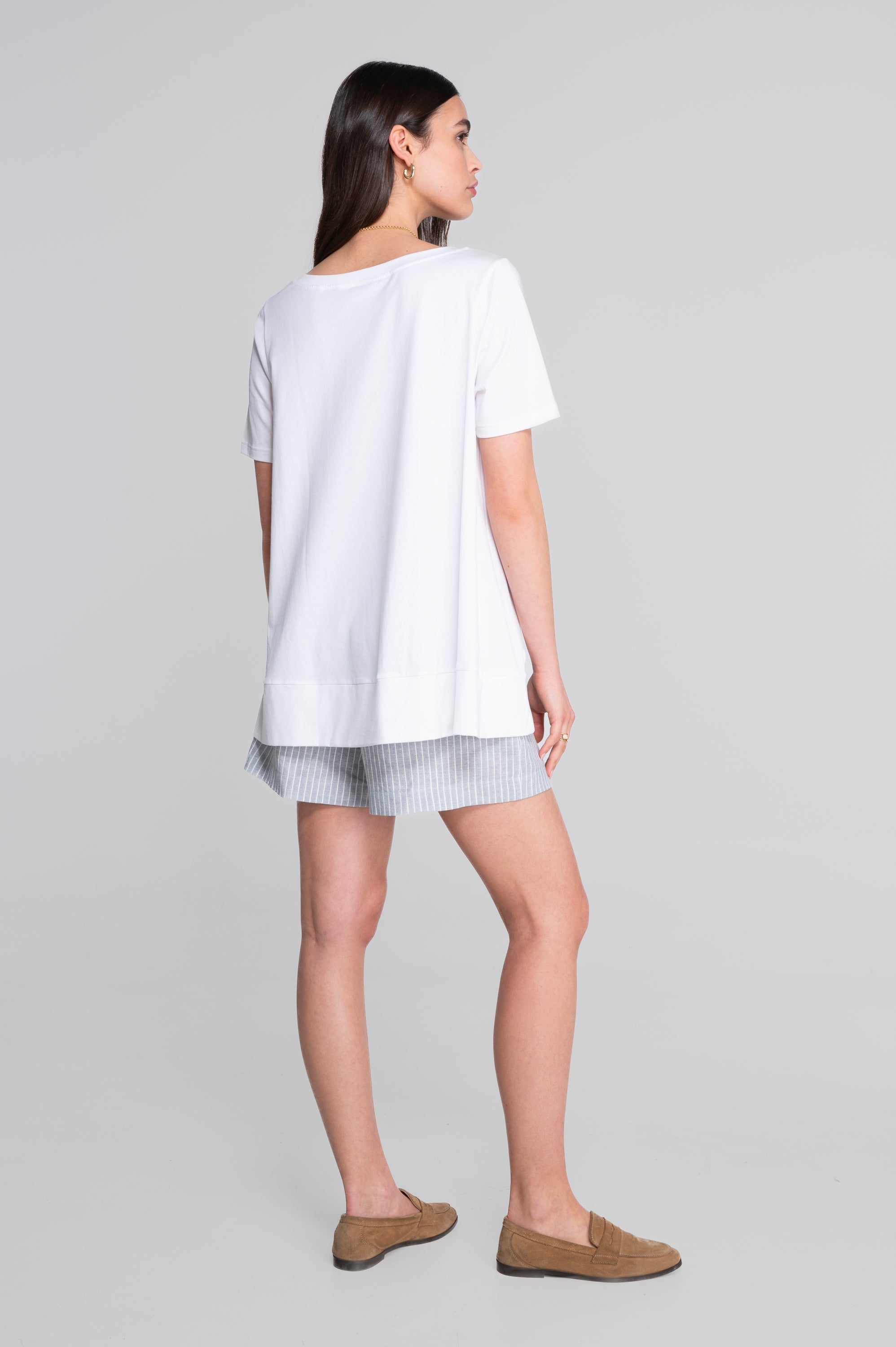 Round neck flared T-shirt in jersey cotton 403