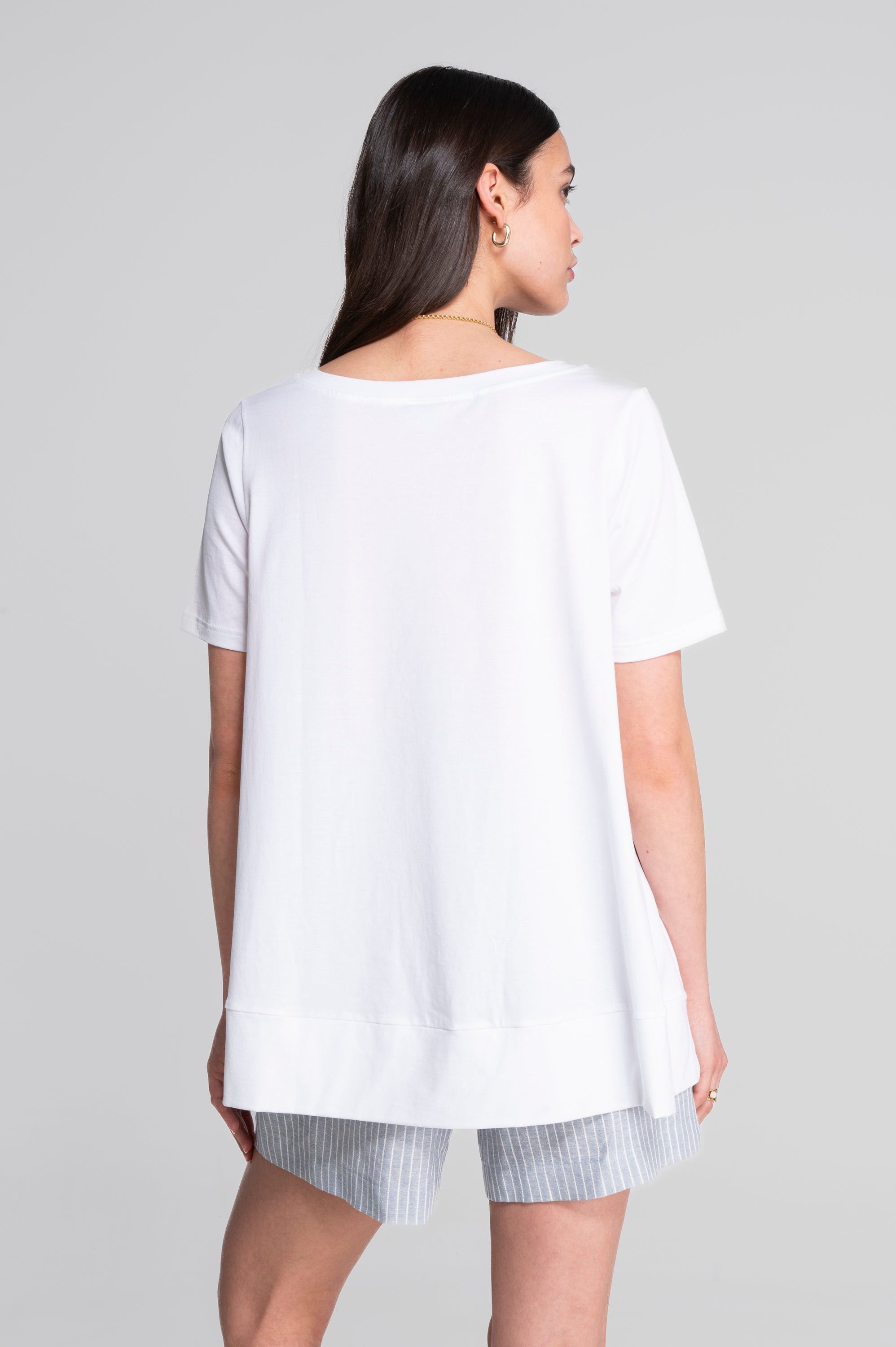 Round neck flared T-shirt in jersey cotton 403