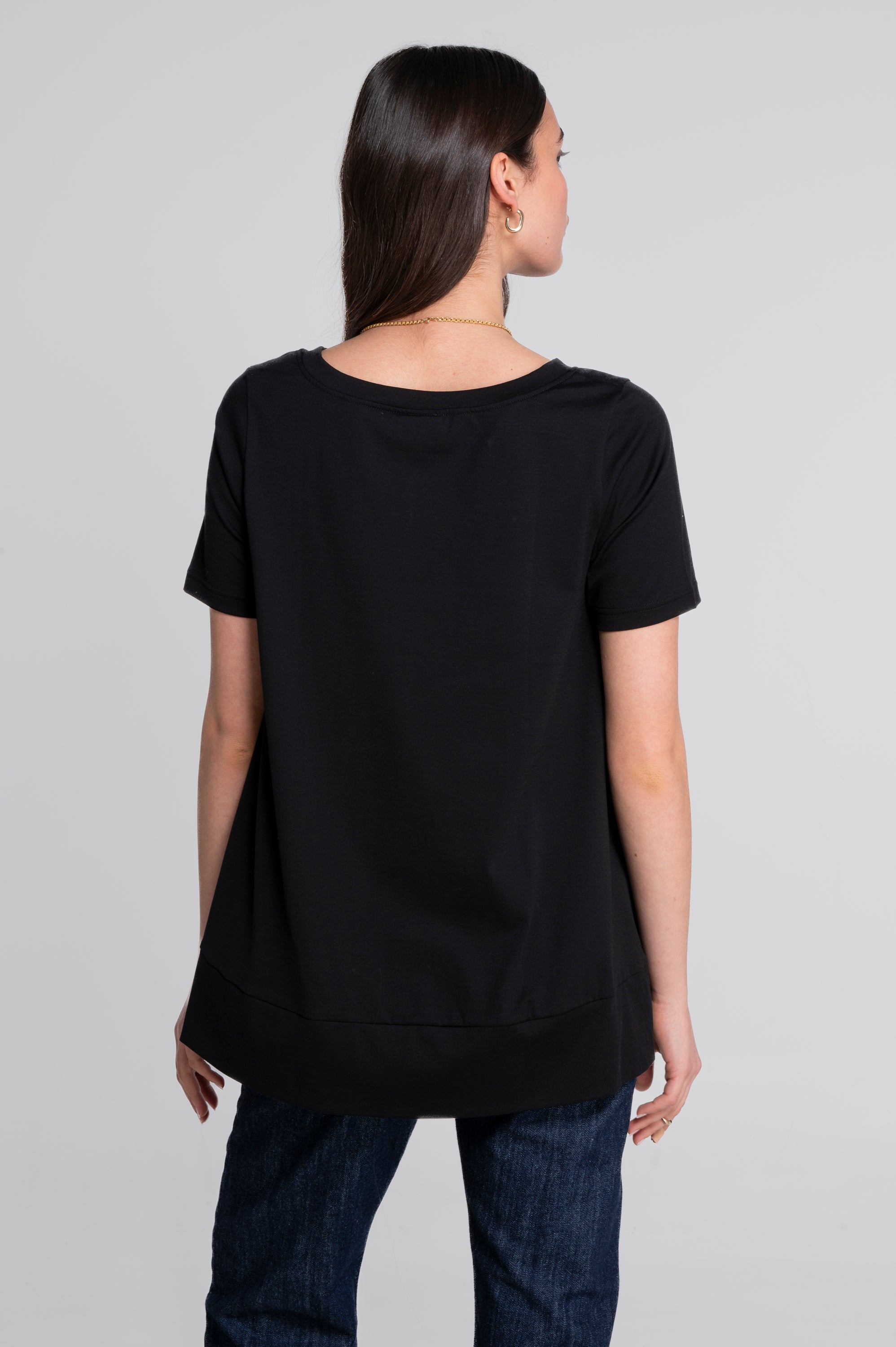Round neck flared T-shirt in jersey cotton 403