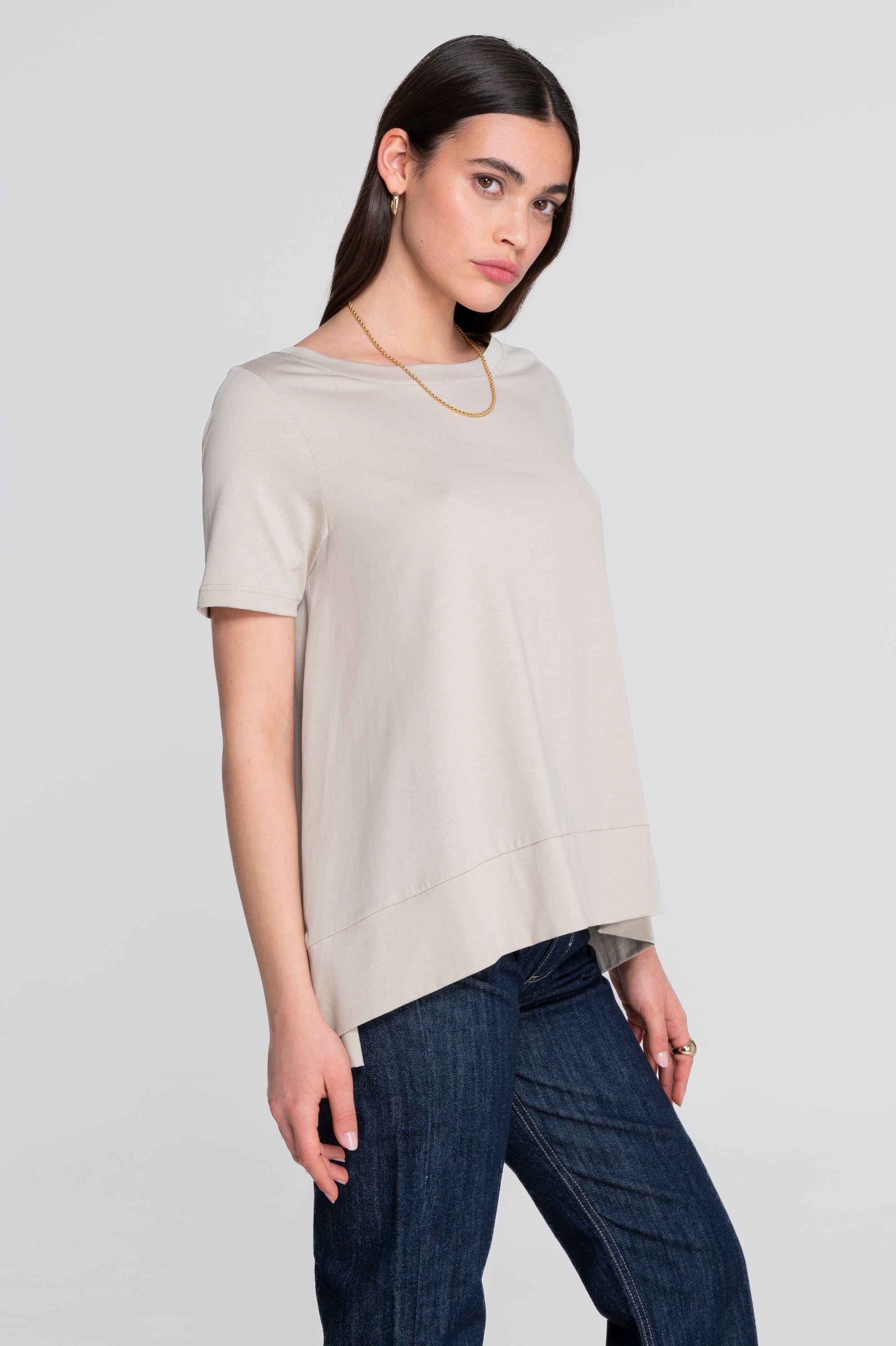 Round neck flared T-shirt in jersey cotton 403