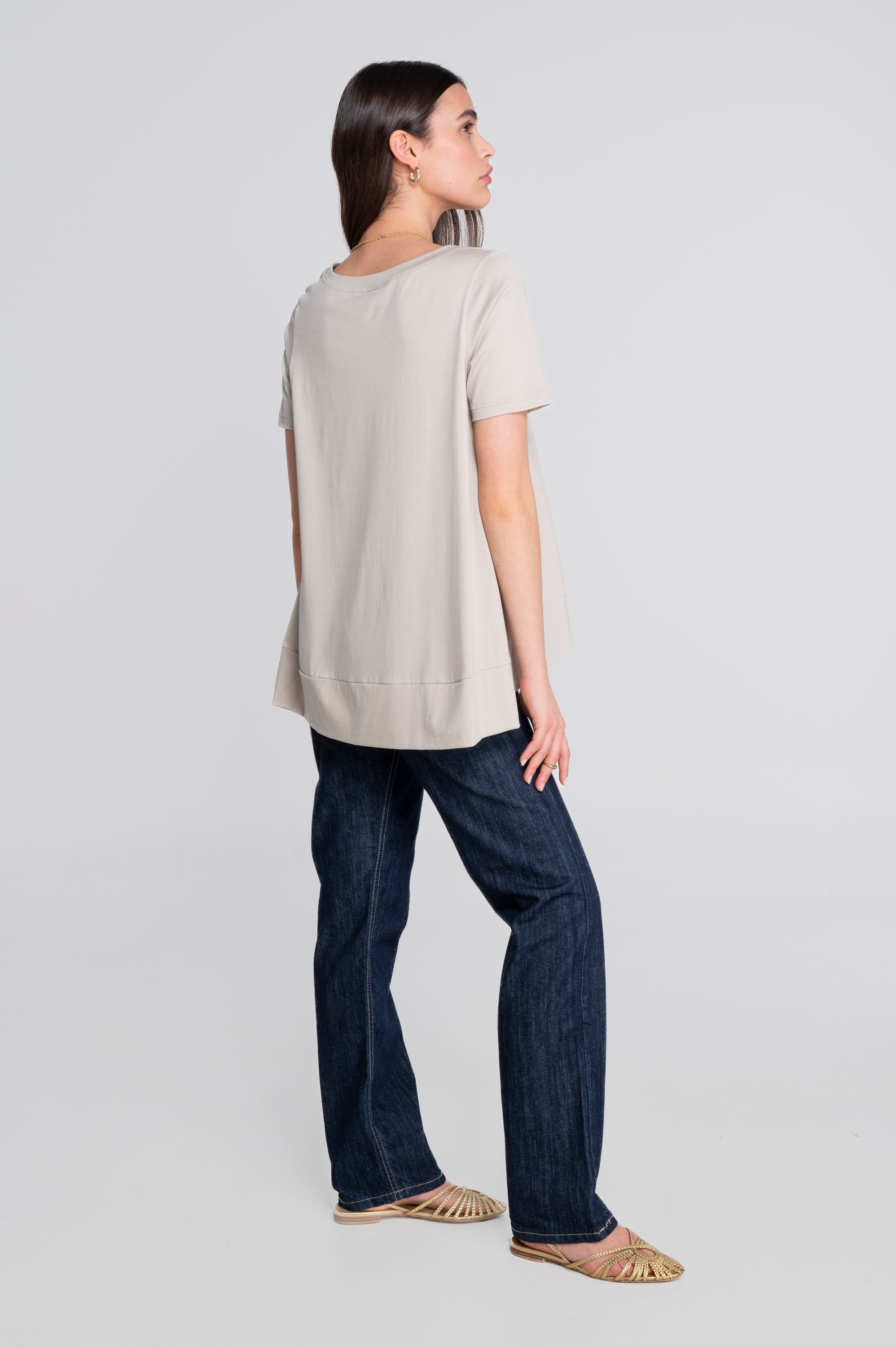 Round neck flared T-shirt in jersey cotton 403