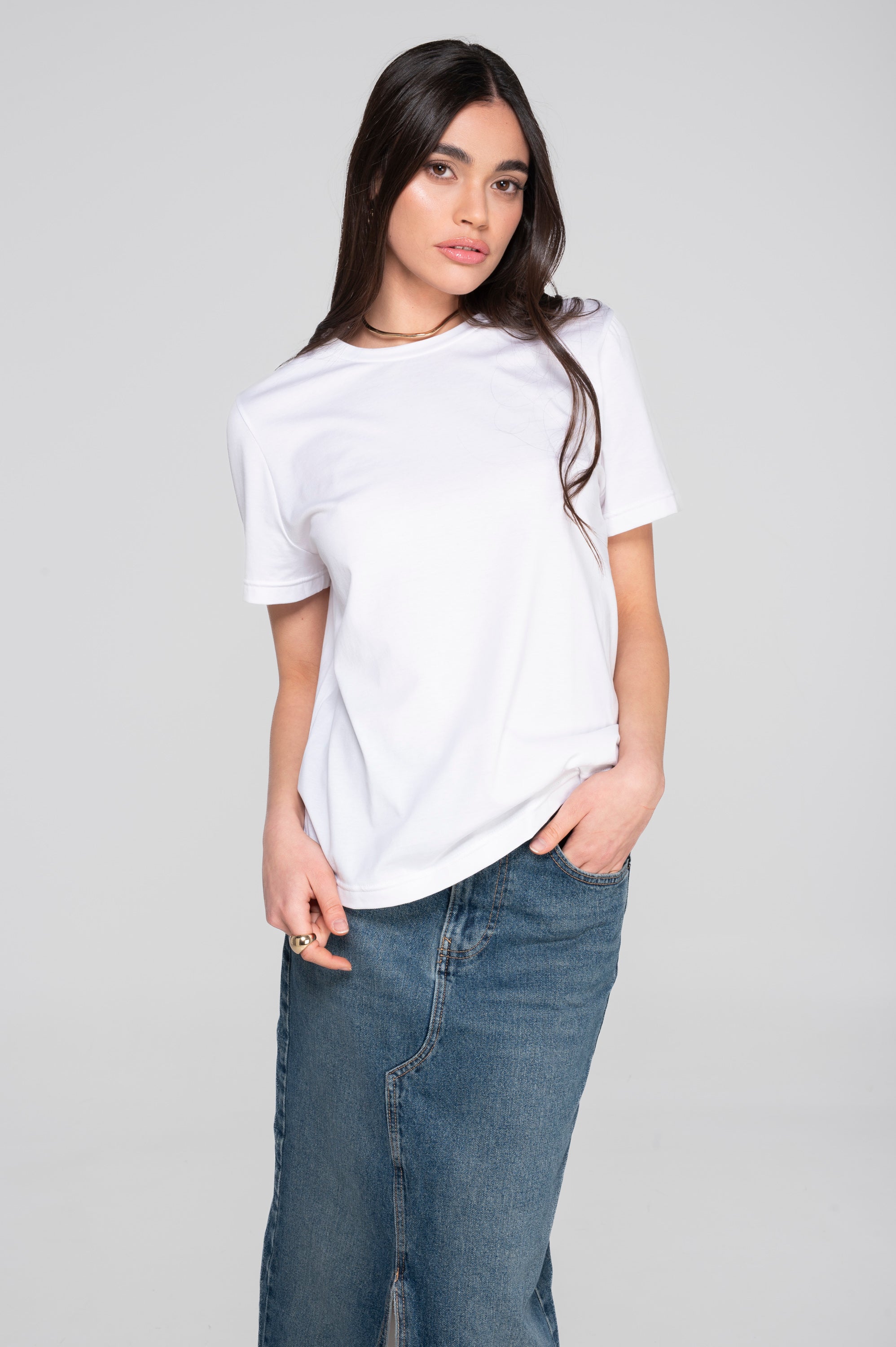 Round neck T-shirt in jersey cotton 409