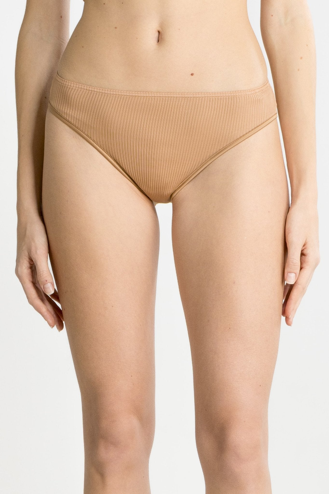 Set in silk organzine with spaghetti top 9450 + panties 9451