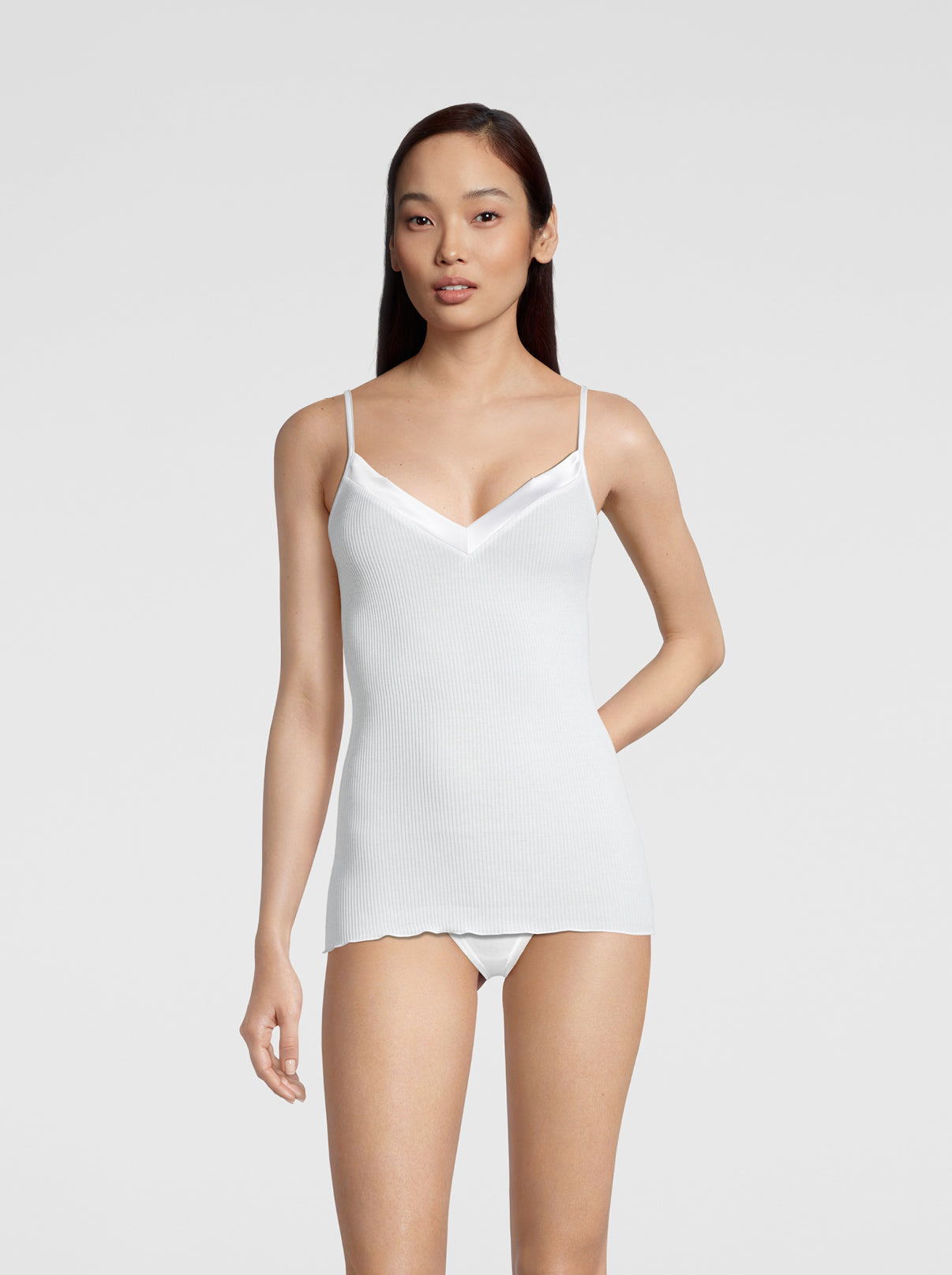 Filoscozia Spaghetti V Neck Top with Satin Edging 16130 - Oscalito