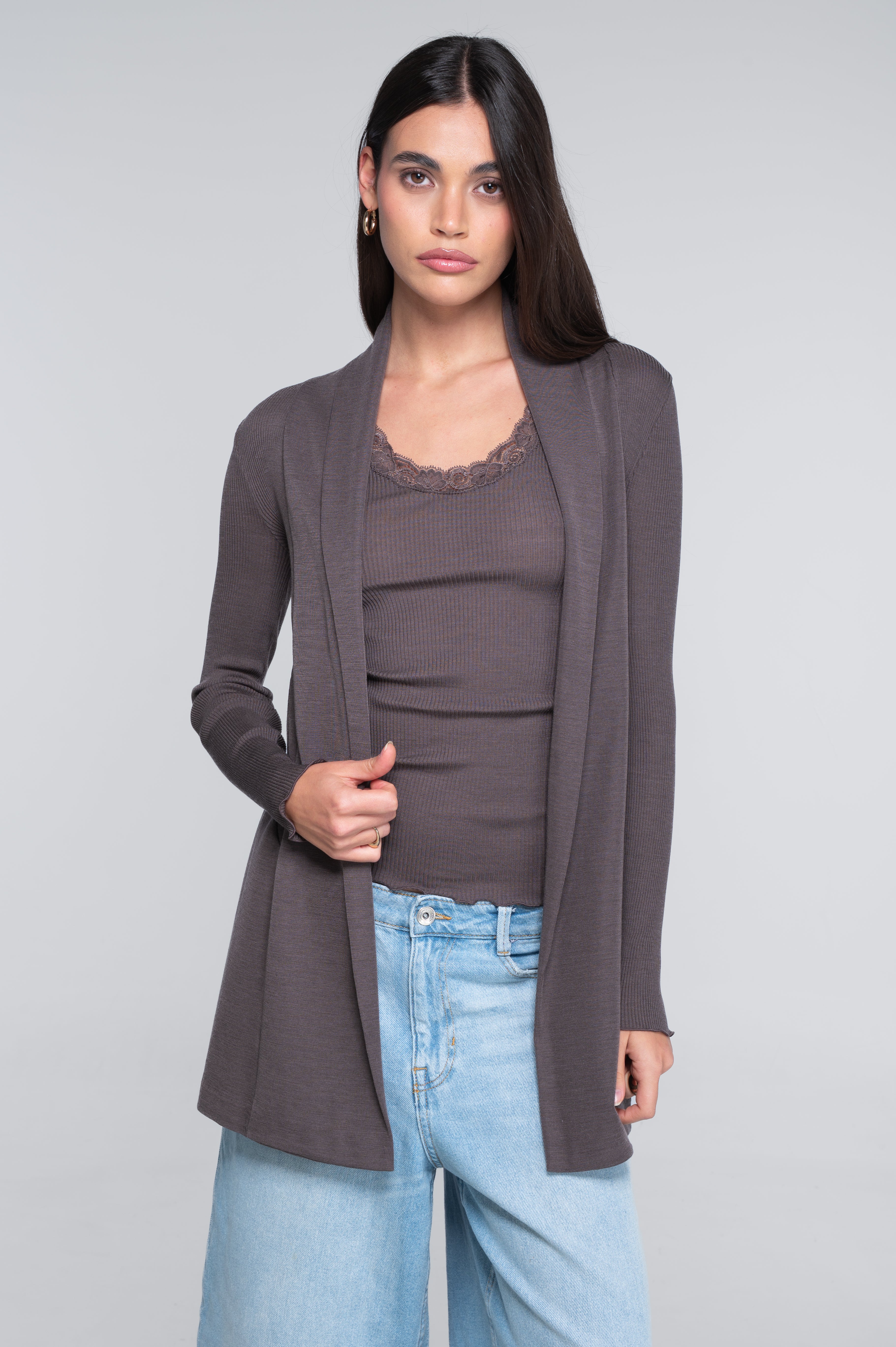 Wool and silk tank top with Leavers lace 3410