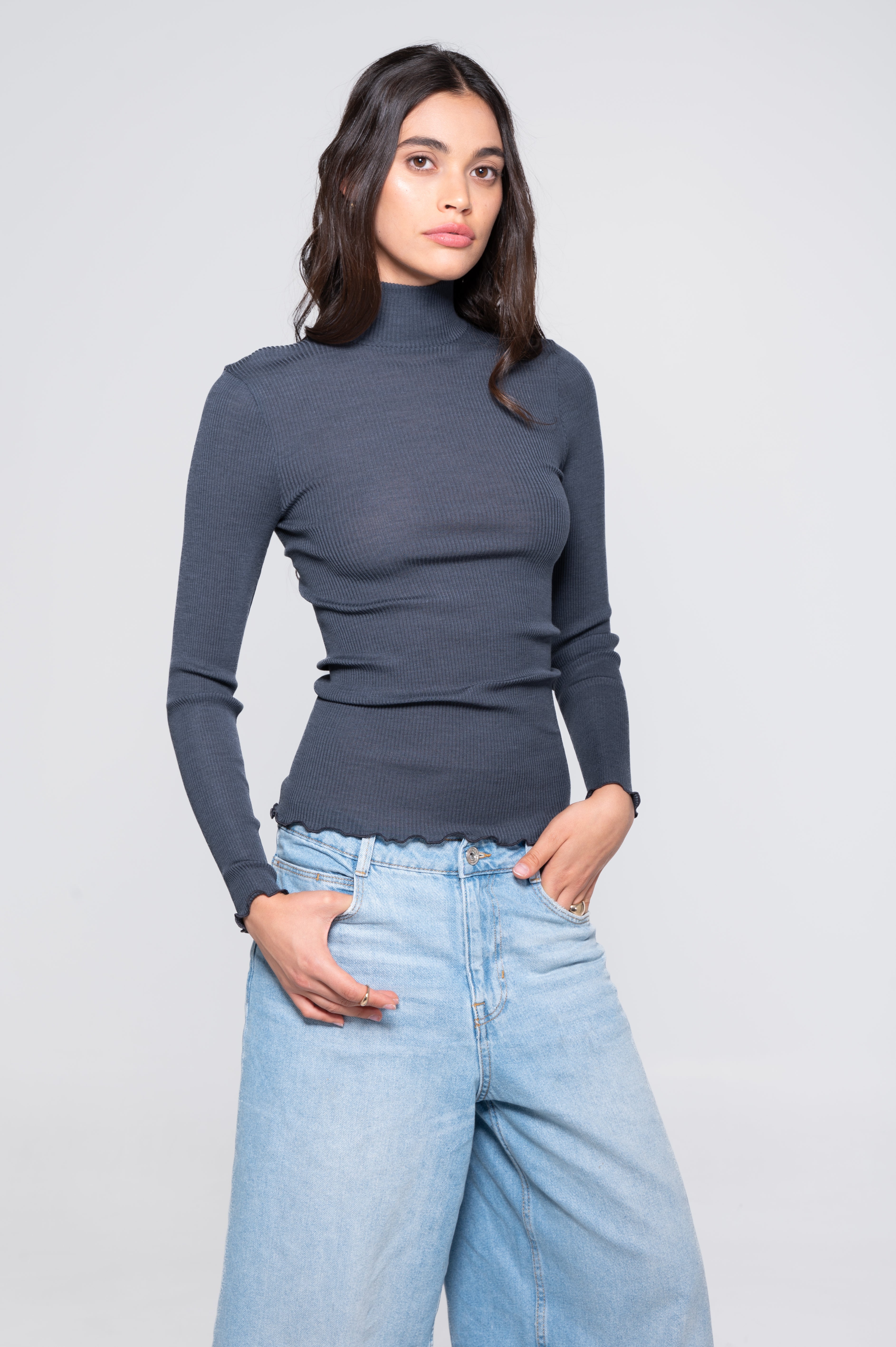 Wool and silk long sleeves mock neck shirt 3429