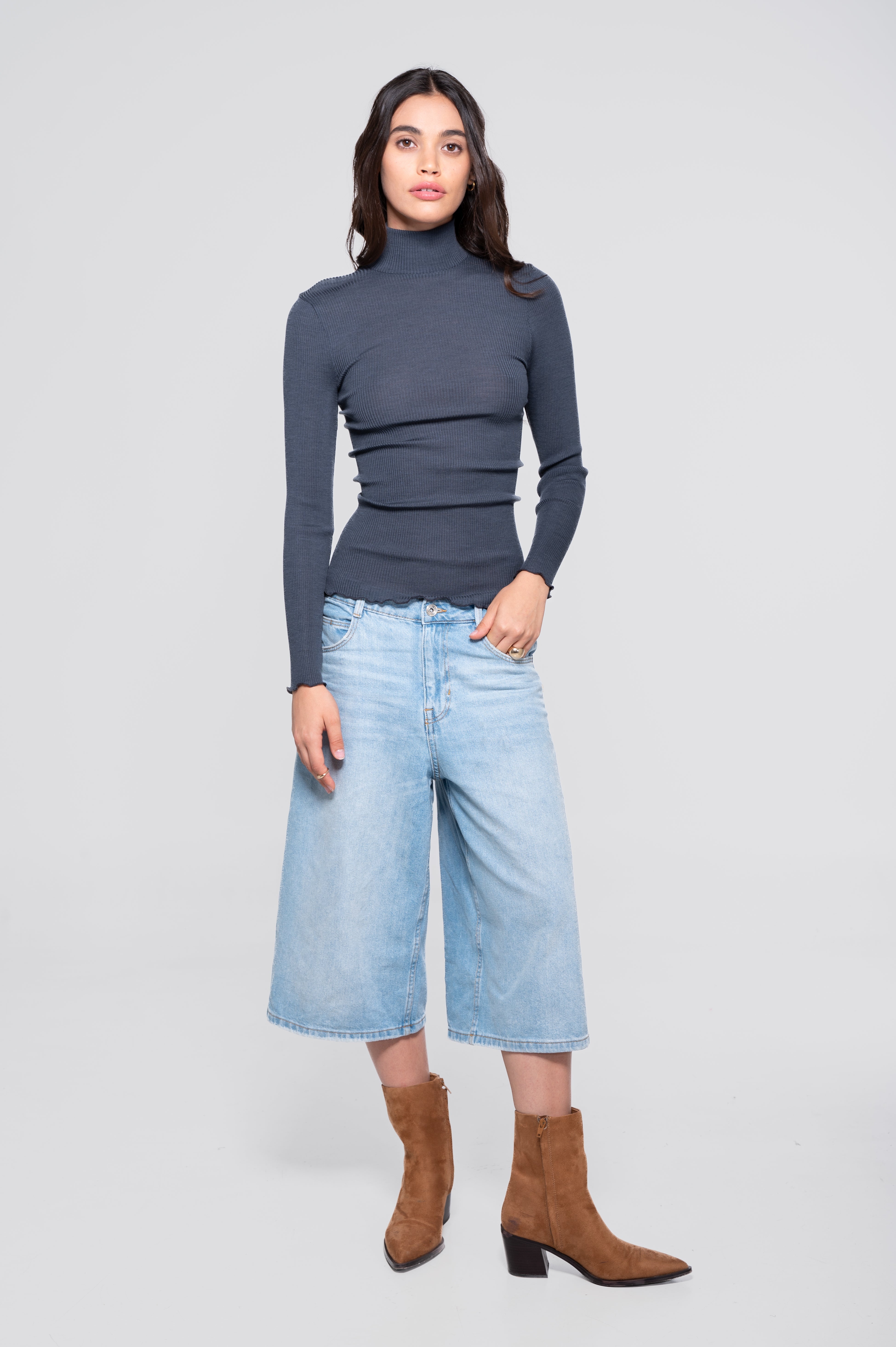 Wool and silk long sleeves mock neck shirt 3429