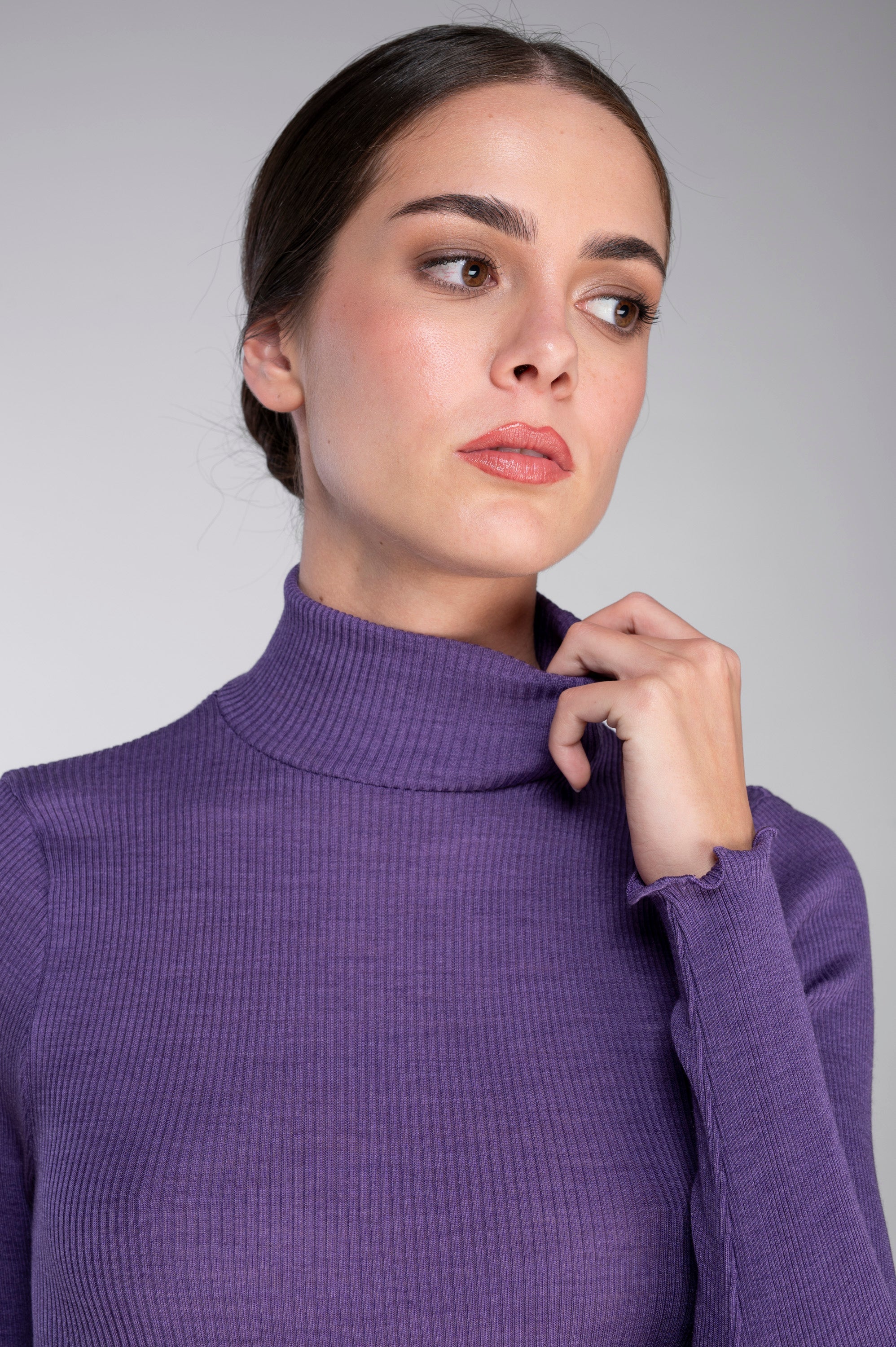 Wool and silk long sleeves mock neck shirt 3429