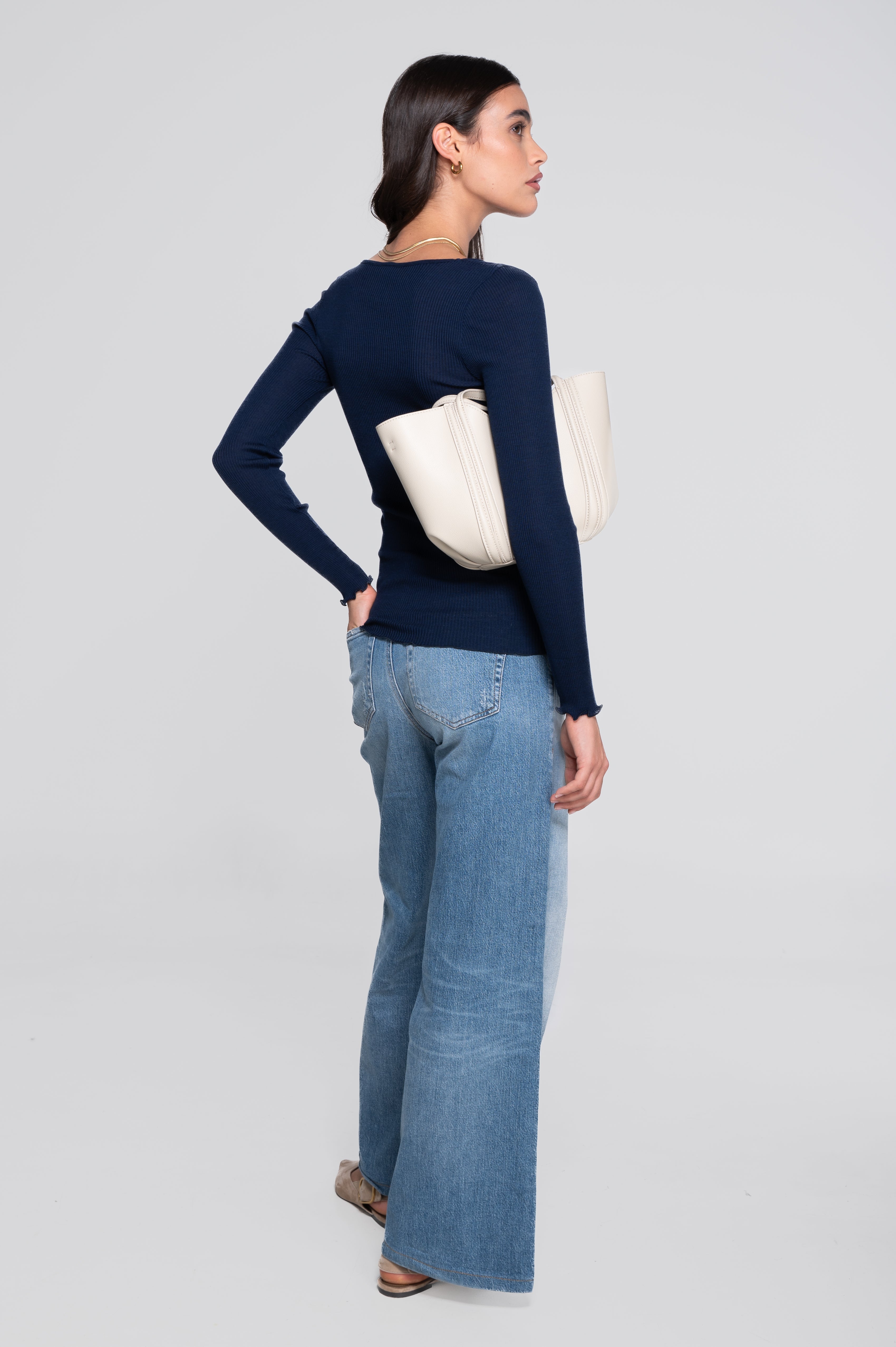 Wool and silk long sleeves V neck shirt 3486