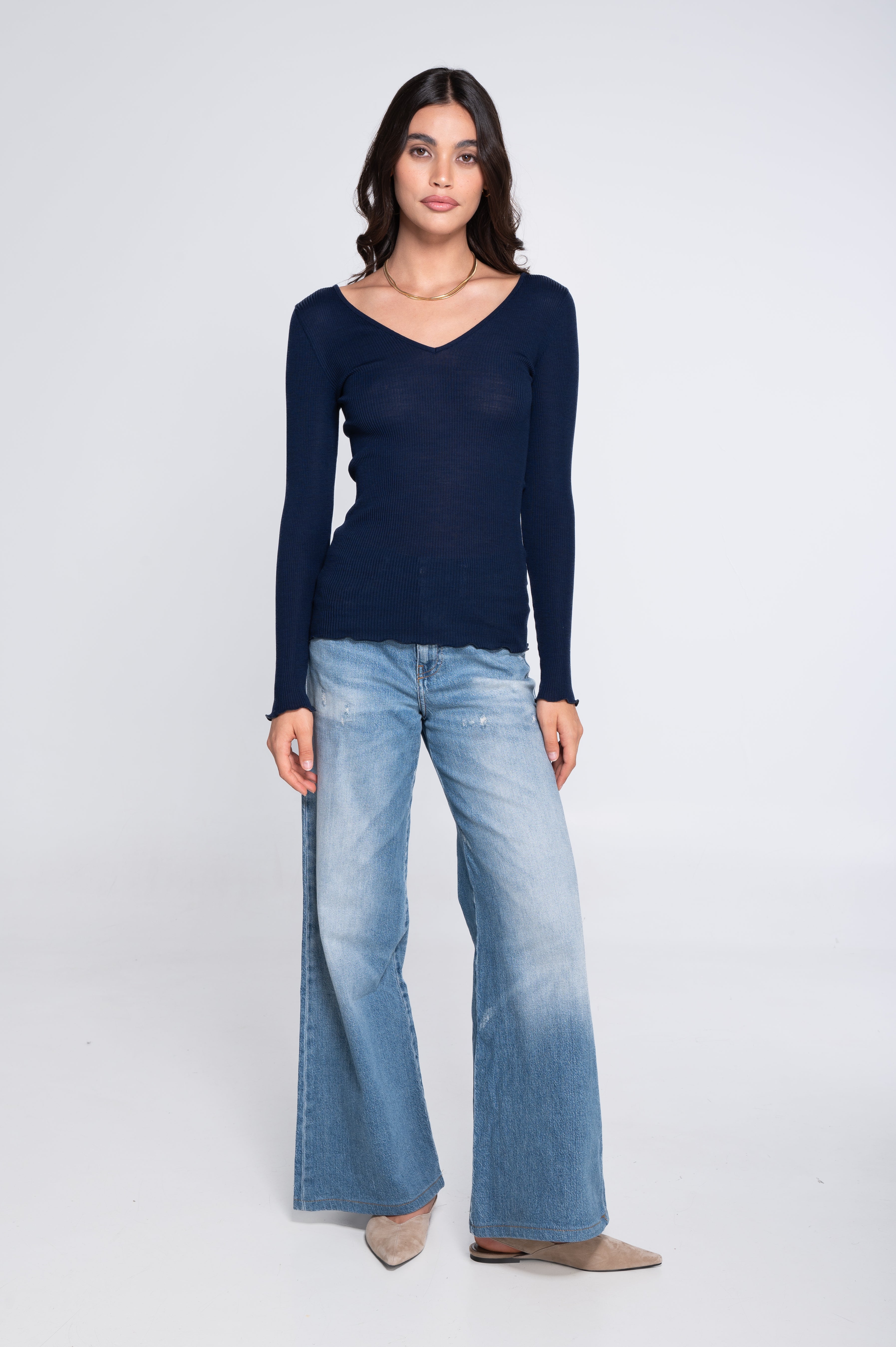 Wool and silk long sleeves V neck shirt 3486