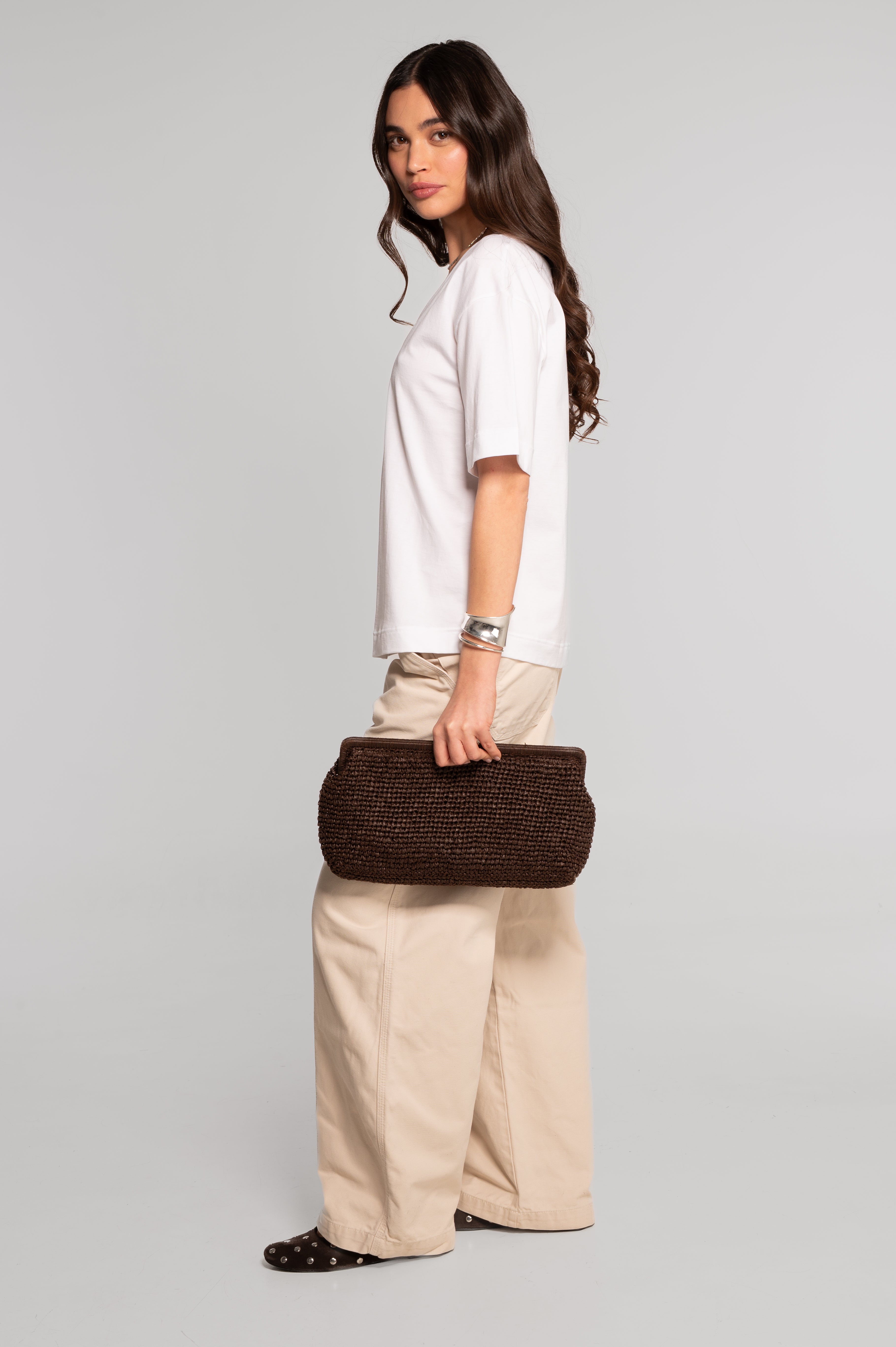V neck T-shirt in jersey cotton 411