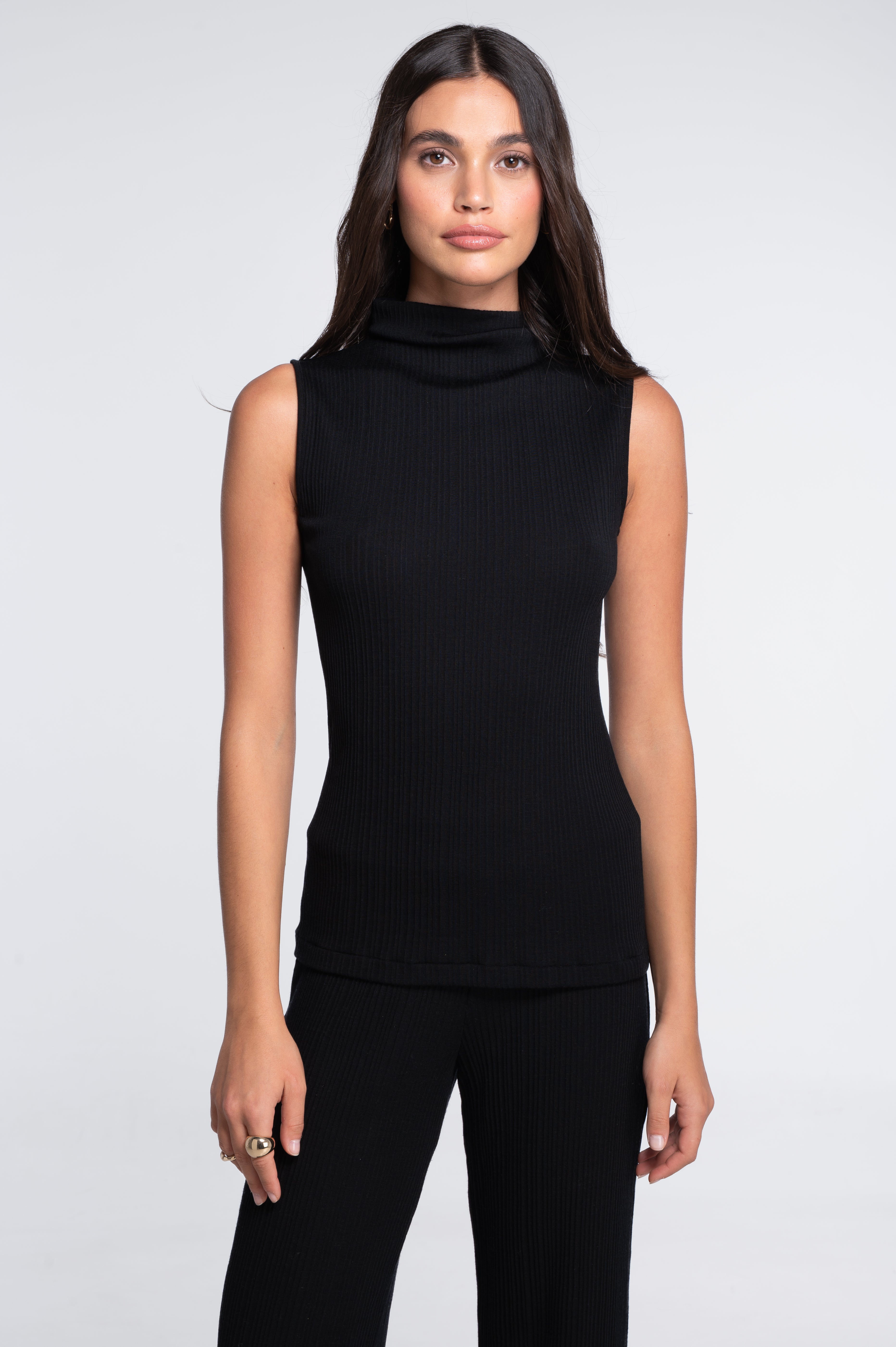 Wool and silk sleeveless mock neck top 7465