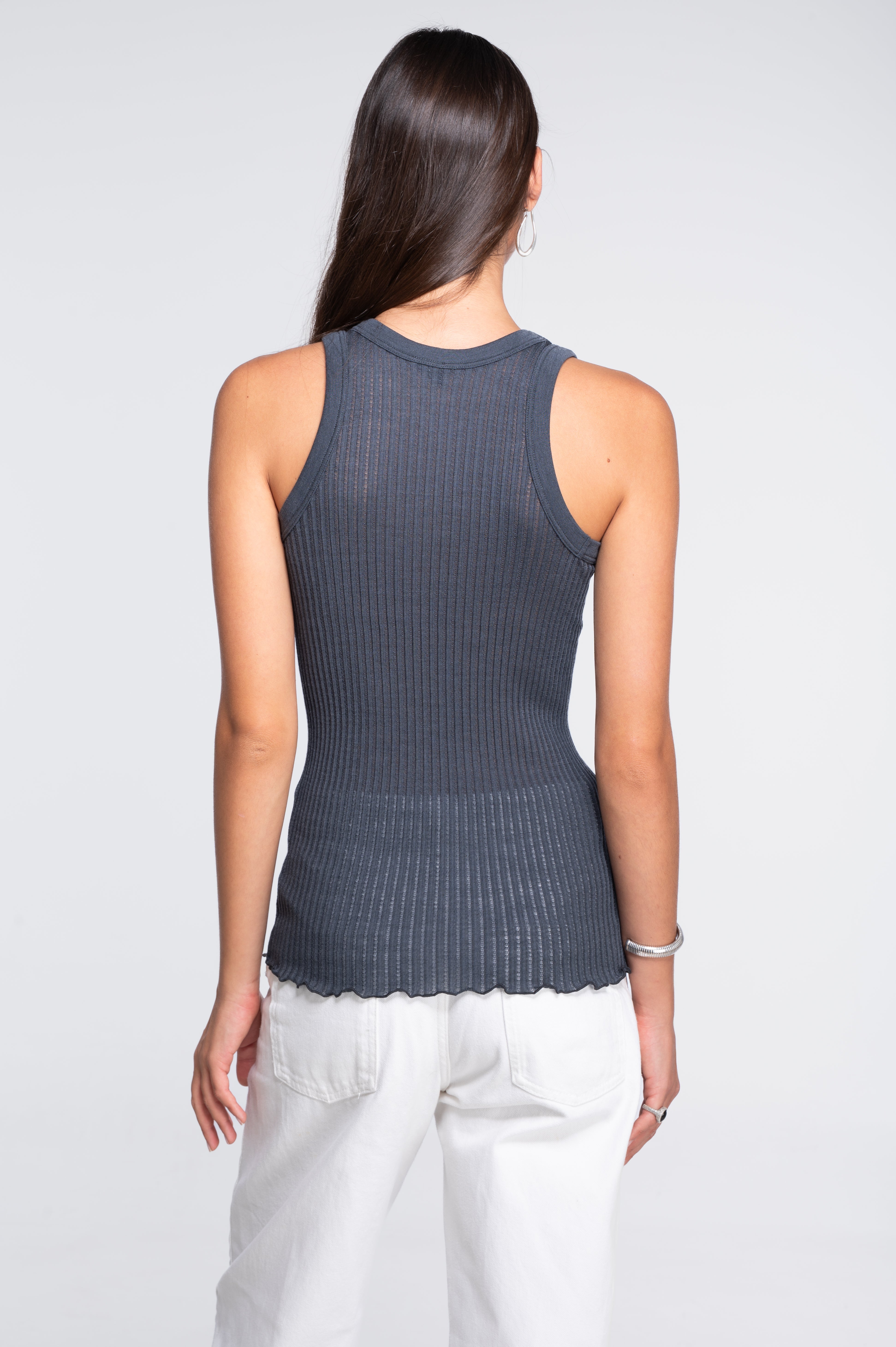 Sleeveless halterneck top in ajouré wool and silk 7490