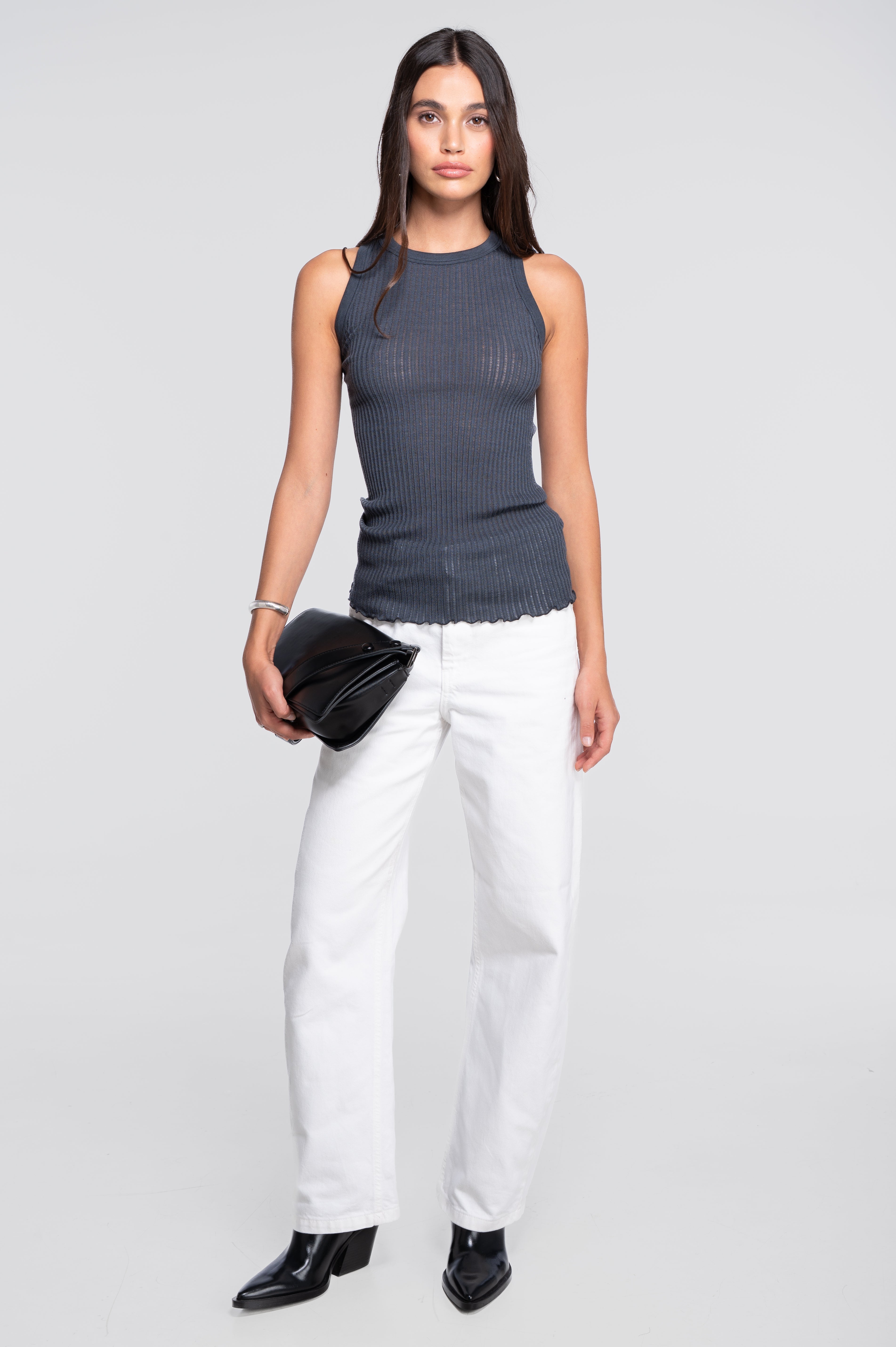 Sleeveless halterneck top in ajouré wool and silk 7490