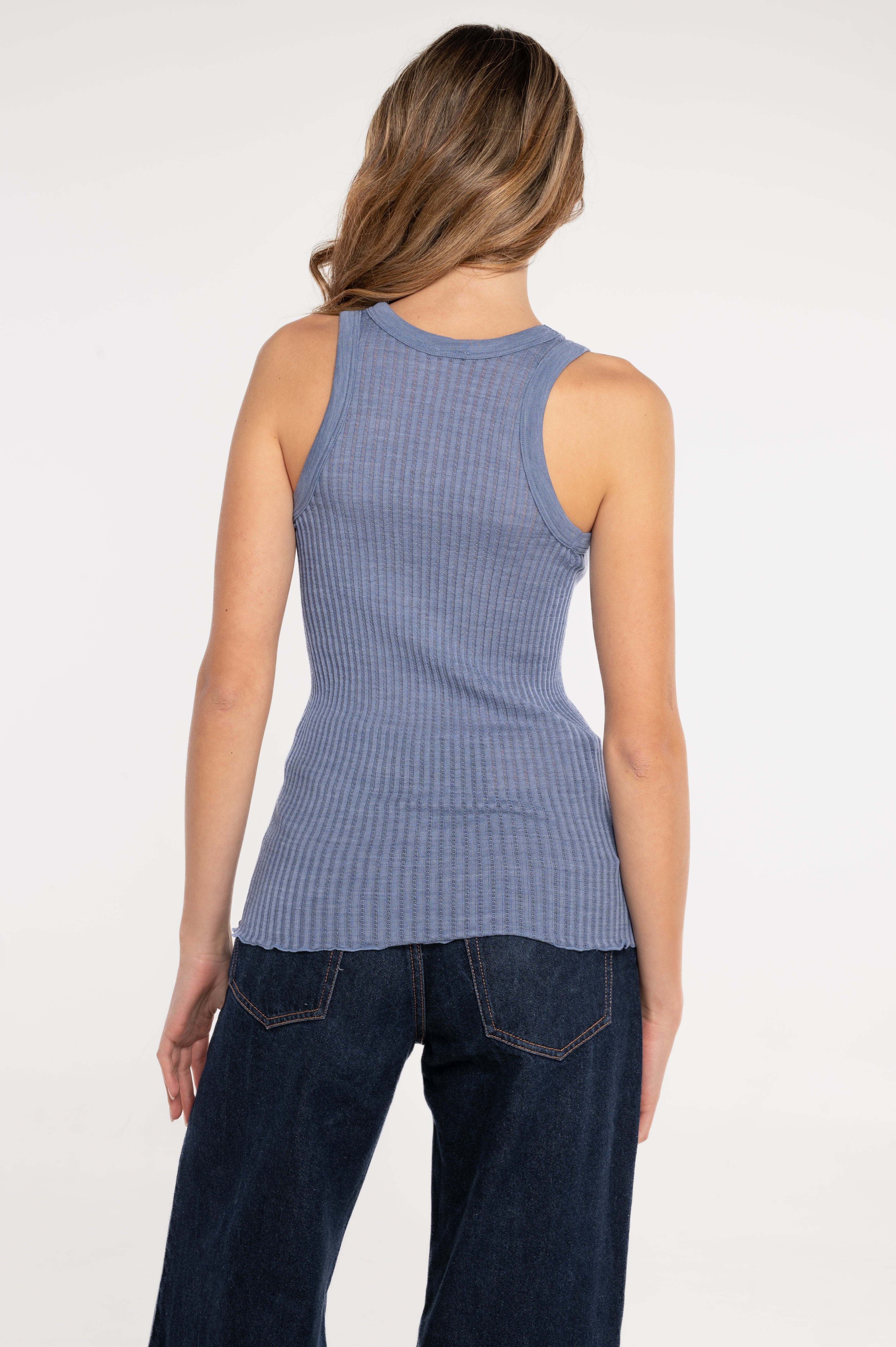 Sleeveless halterneck top in ajouré wool and silk 7490