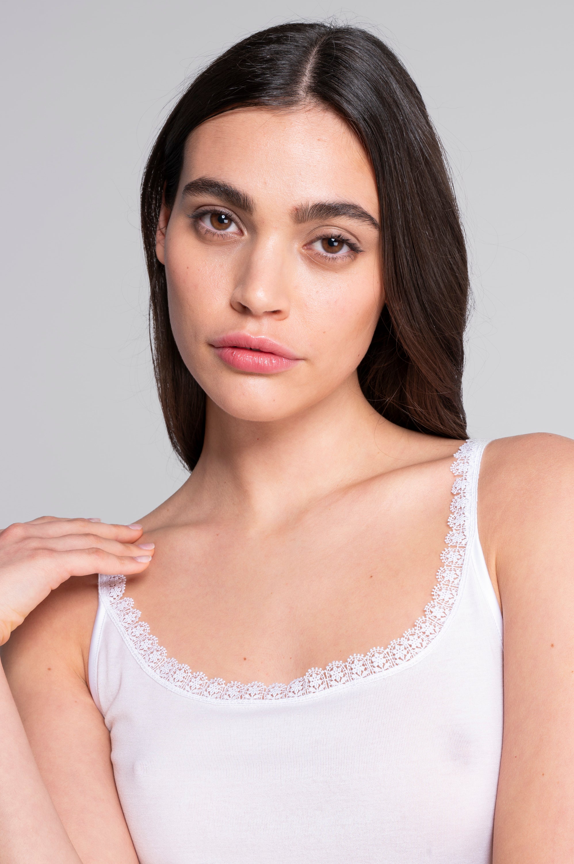 Filoscozia camisole top with macramé trim 7584