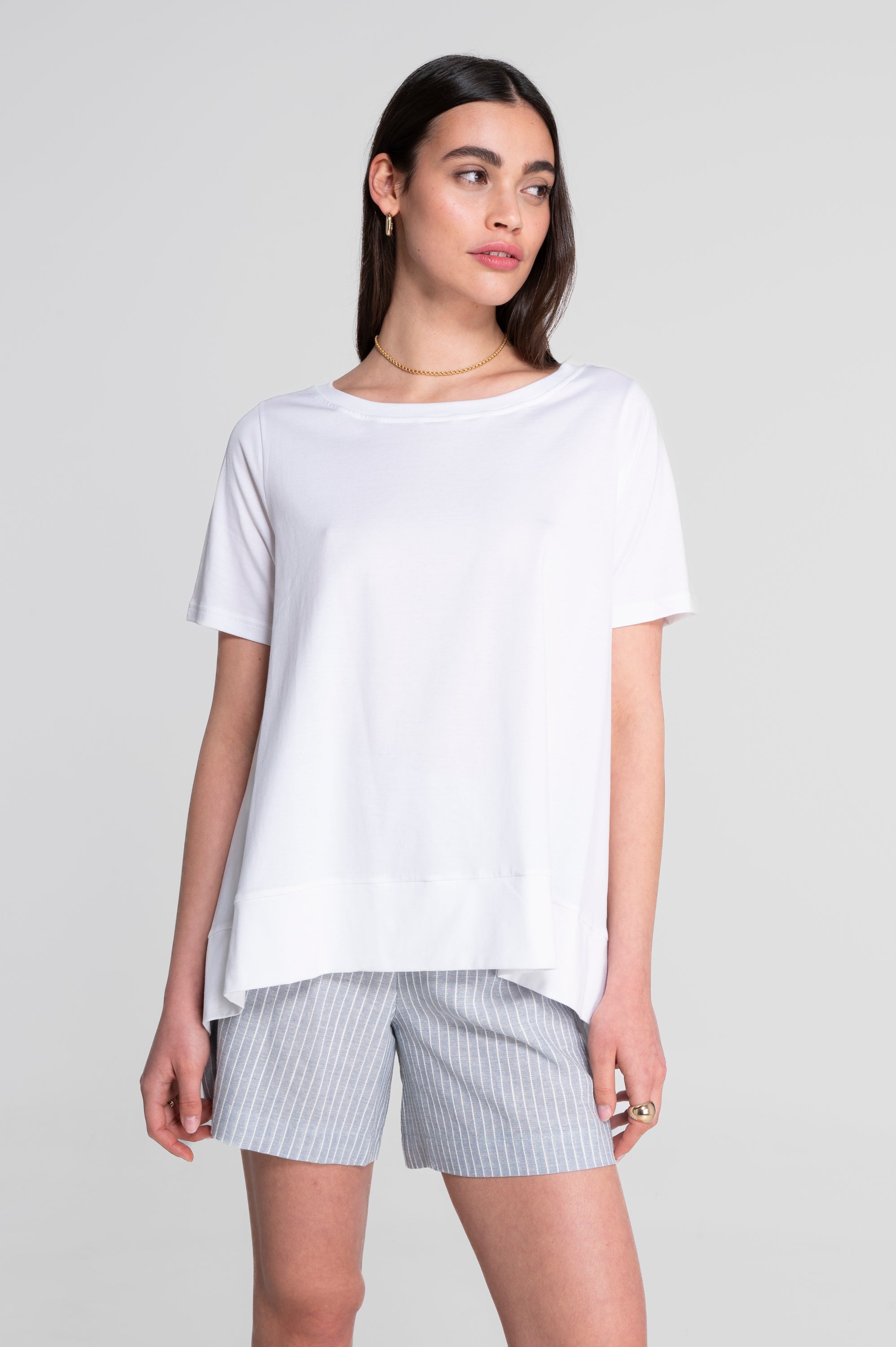 Round neck flared T-shirt in jersey cotton 403