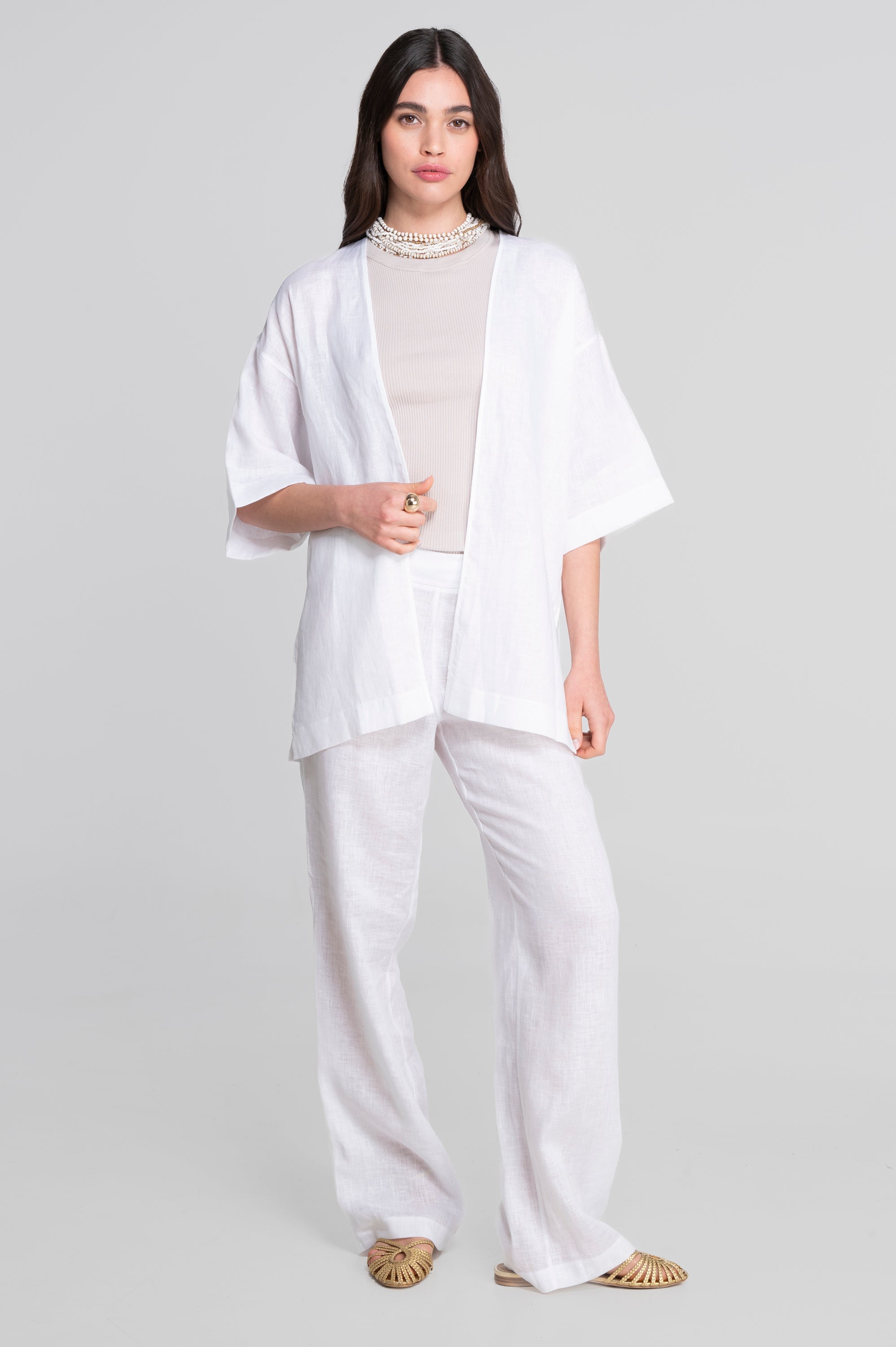Linen kimono with flared sleeves and side slits 7553L