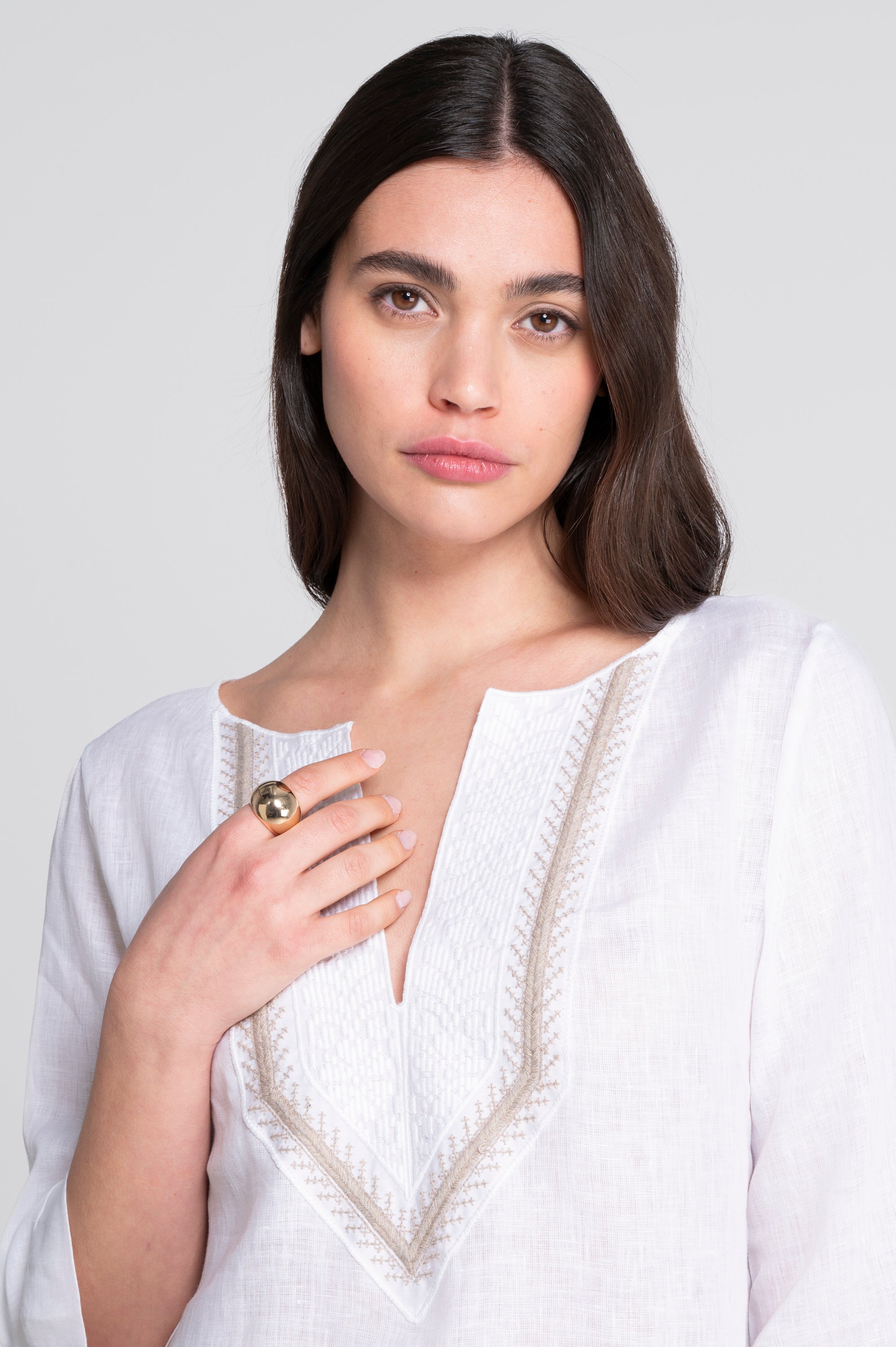 Linen blouse with ethnic embroidery 7531