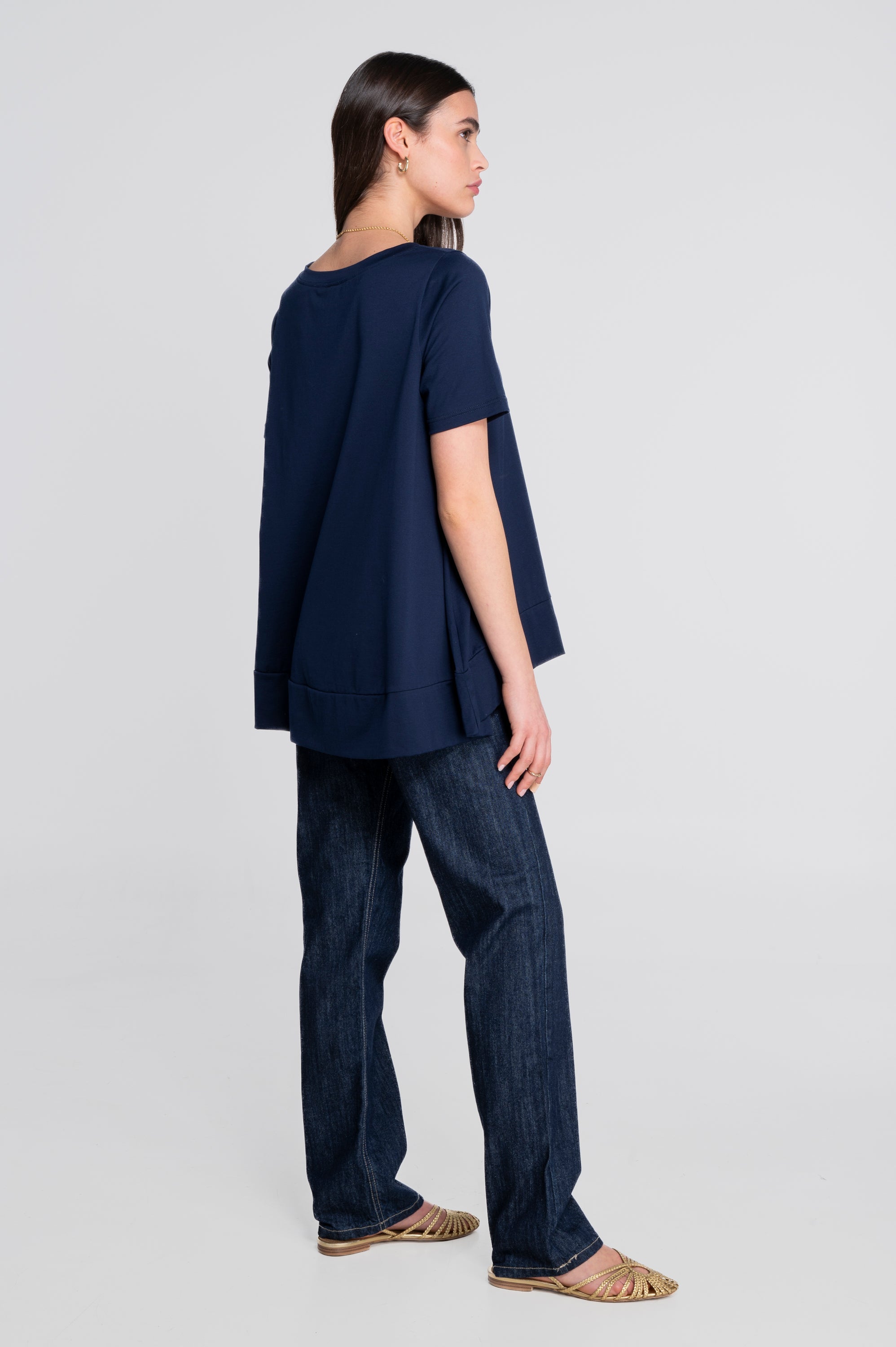 Round neck flared T-shirt in jersey cotton 403